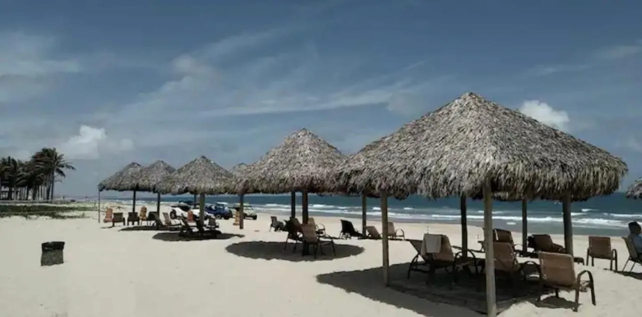 Dom Pedro Laguna Beach Resort & Golf