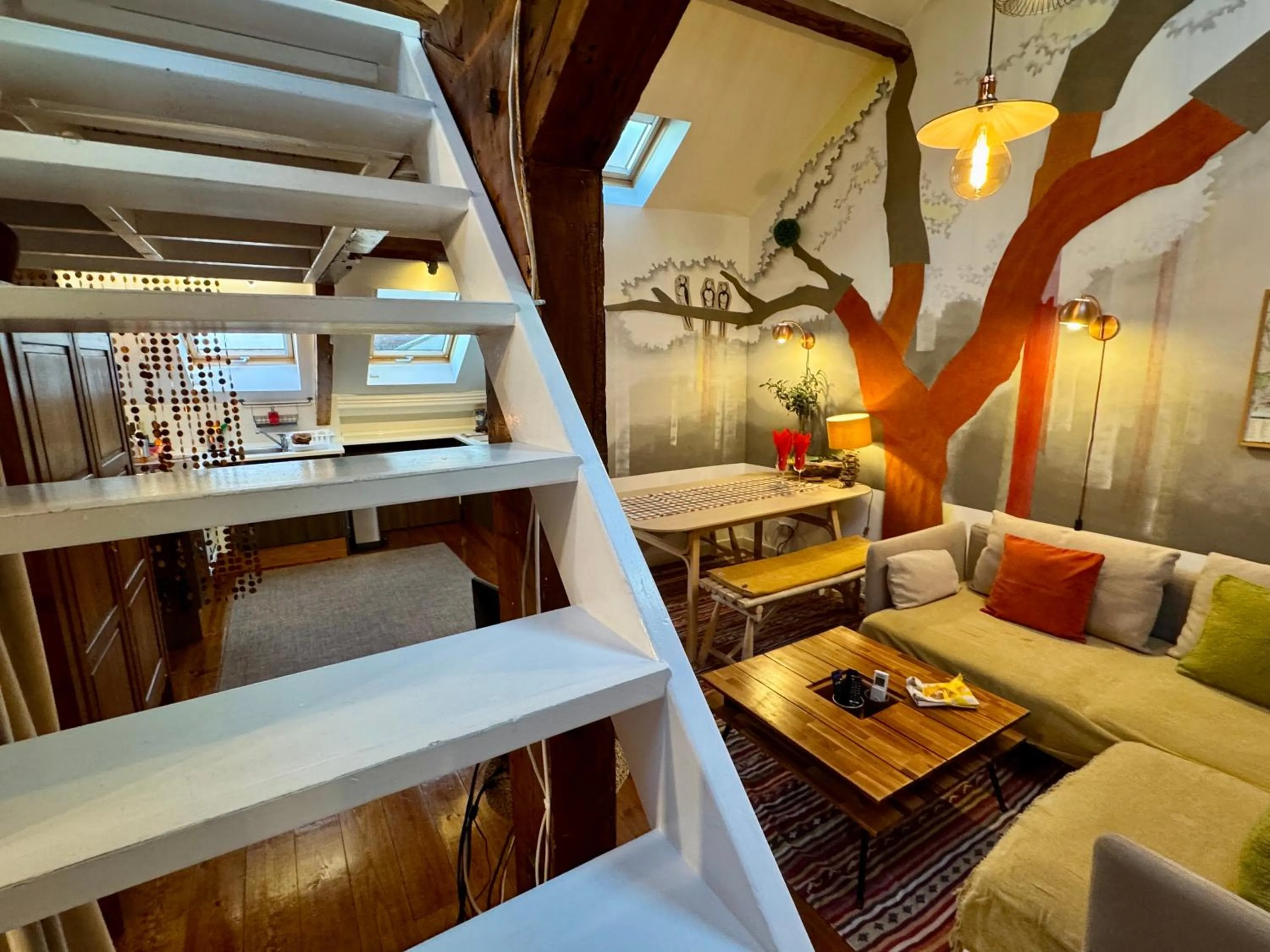 Kitchen or kitchenette in Studios with Mezzanine Rua da Moeda