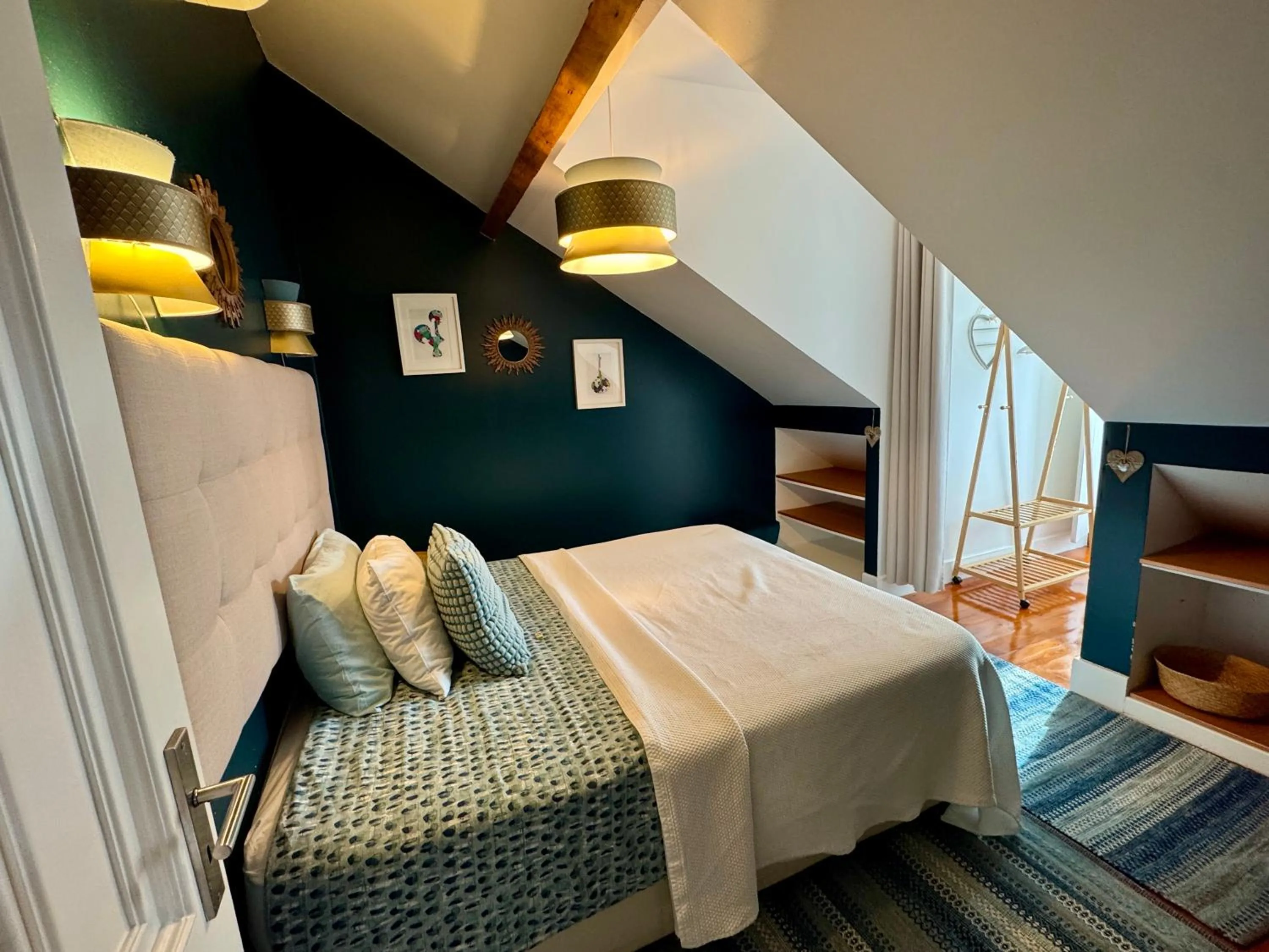 Bed in Studios with Mezzanine Rua da Moeda