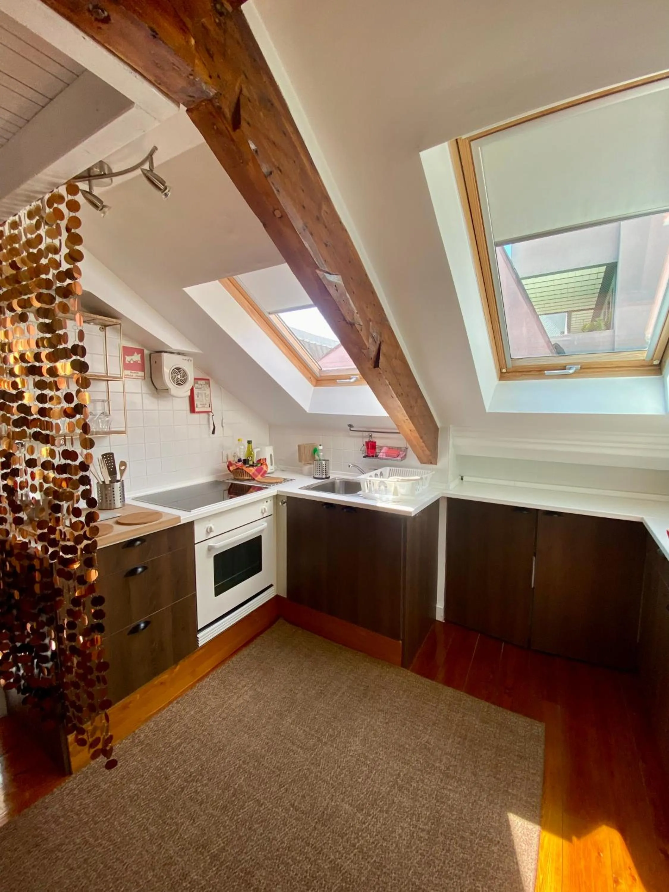 Kitchen or kitchenette in Studios with Mezzanine Rua da Moeda