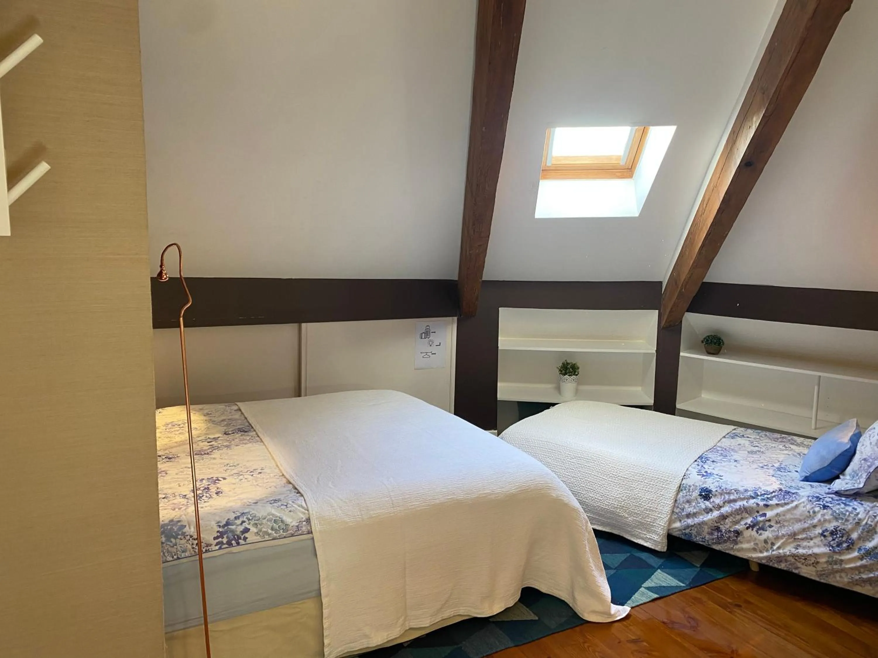 Bed in Studios with Mezzanine Rua da Moeda