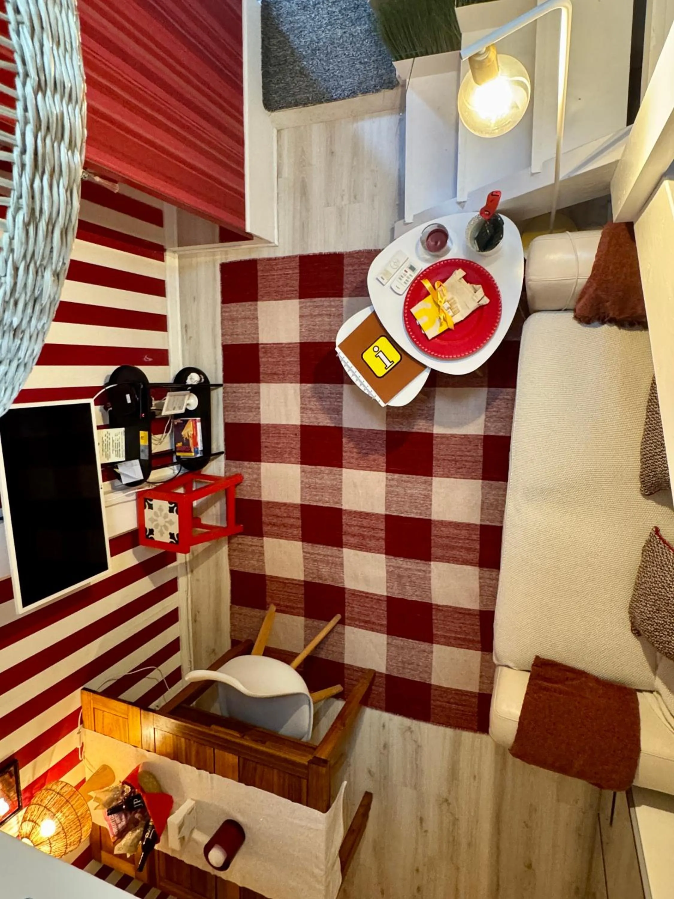 TV and multimedia in Studios with Mezzanine Rua da Moeda