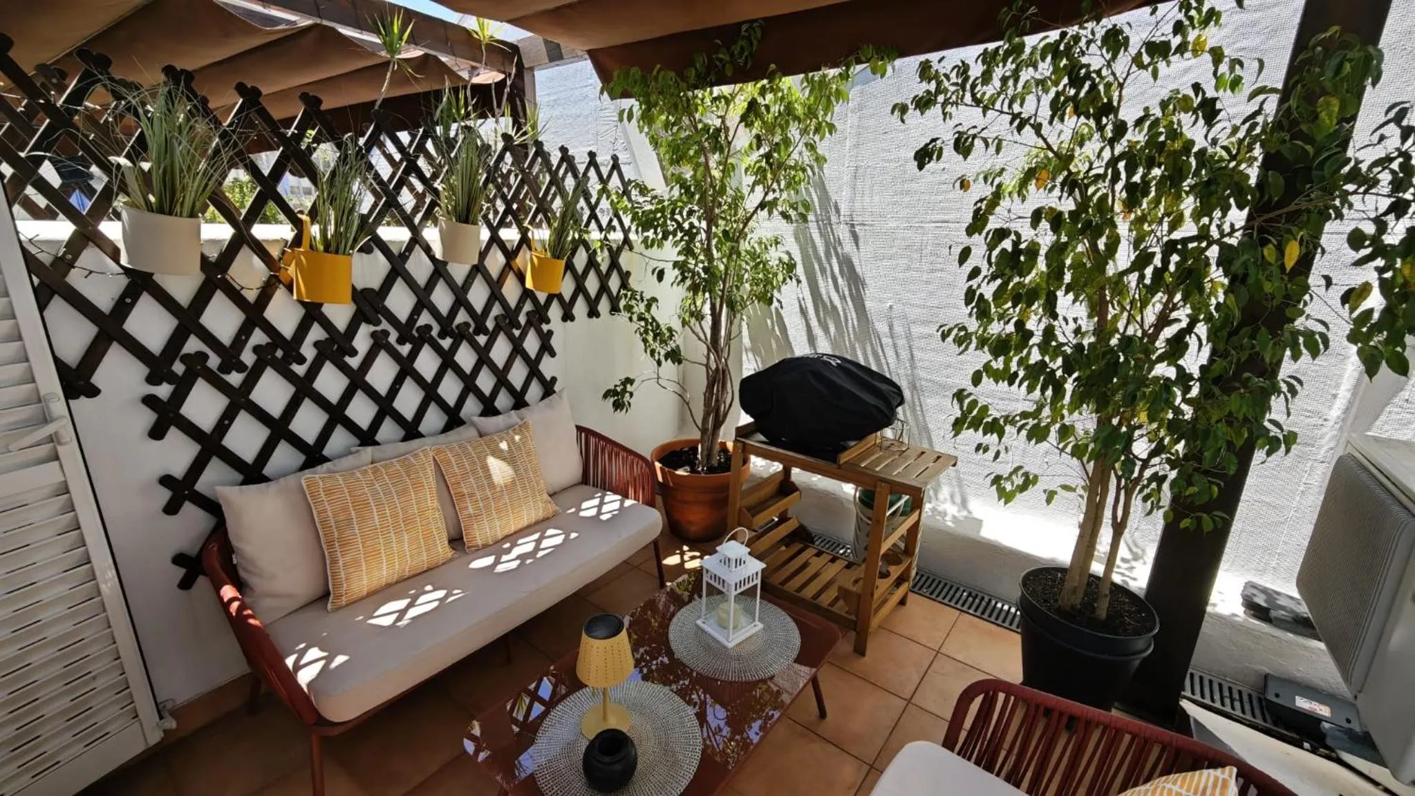 BBQ facilities in Studios with Mezzanine Rua da Moeda