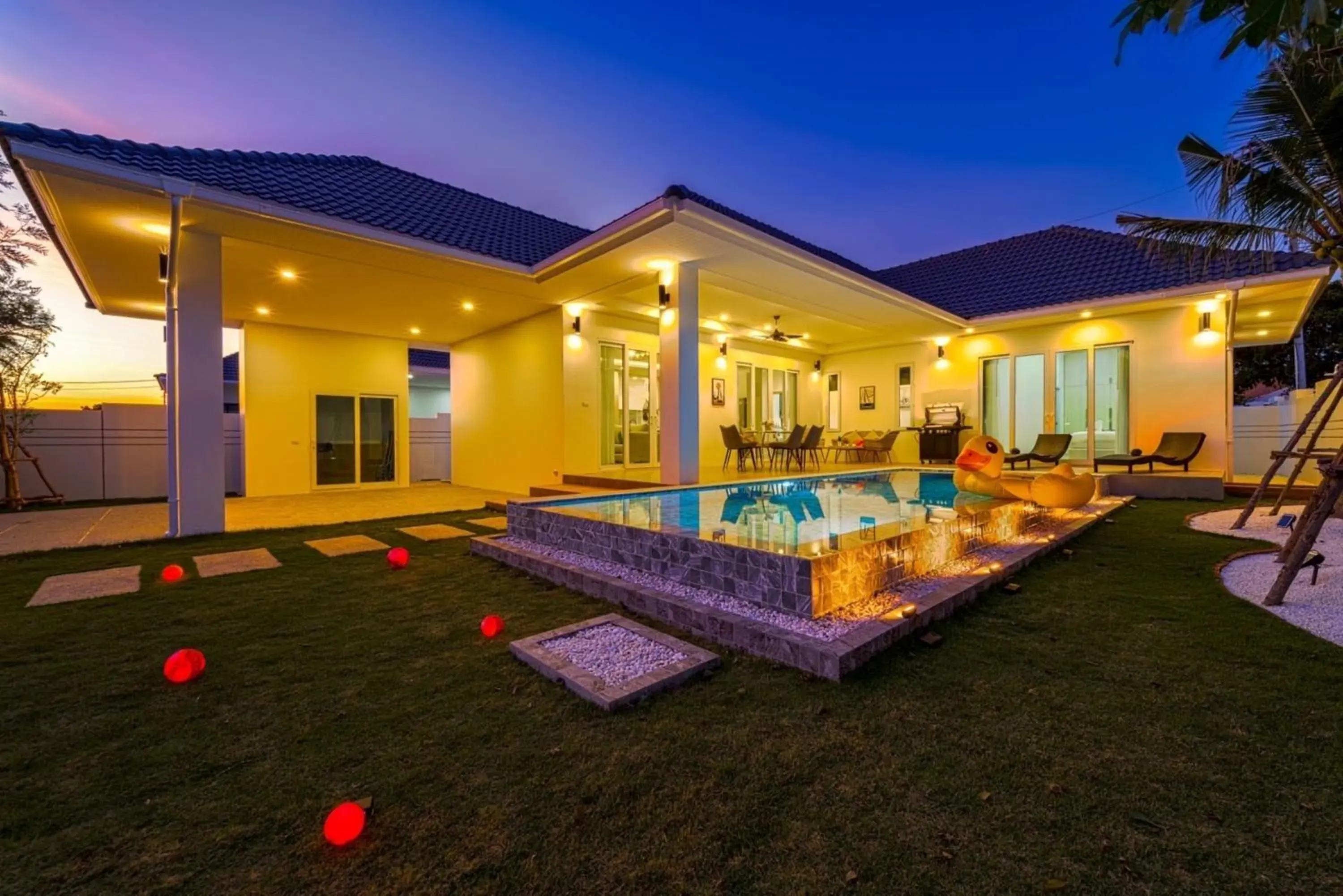 Private Modern 3 Bedroom Pool Villa! AV1 Private Modern 3 Bedroom Pool Villa! AV1