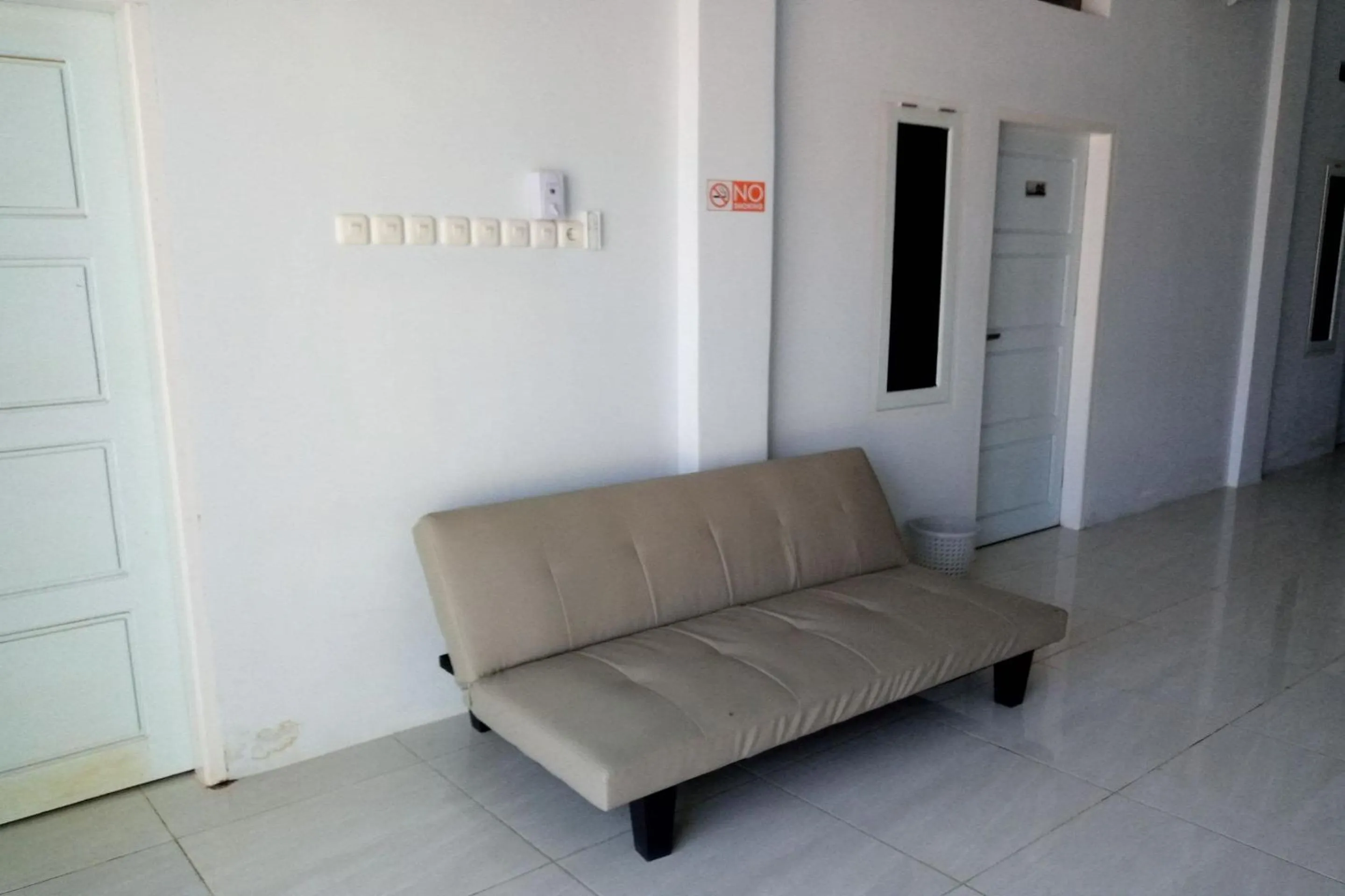 Lobby or reception in Hotel O Kost Nian Syariah Near SPBU Pertamina 74.91657 Mattirotasi Sidrap