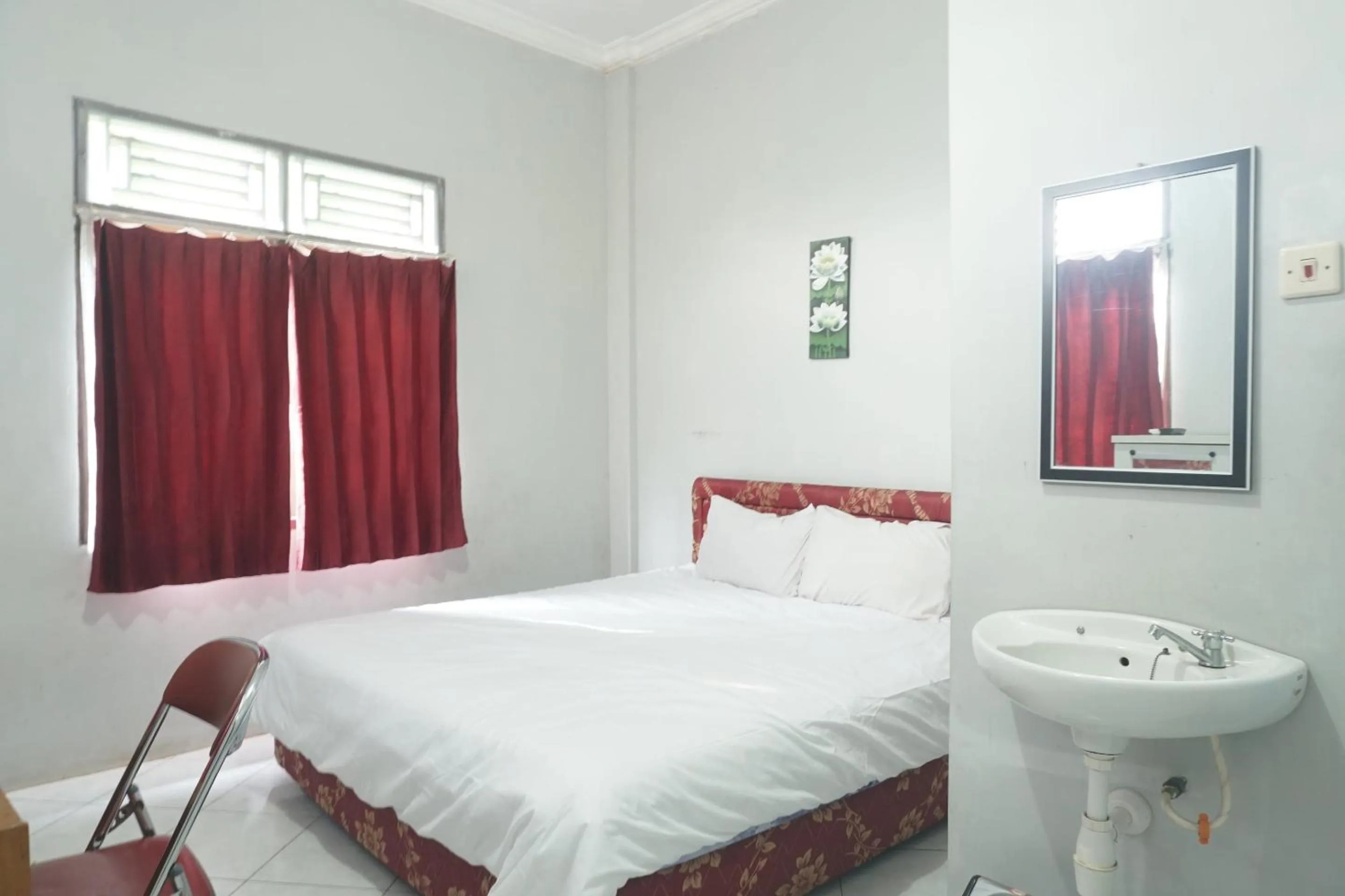 Bedroom, Bed in Hotel O Guest House Zidan 21