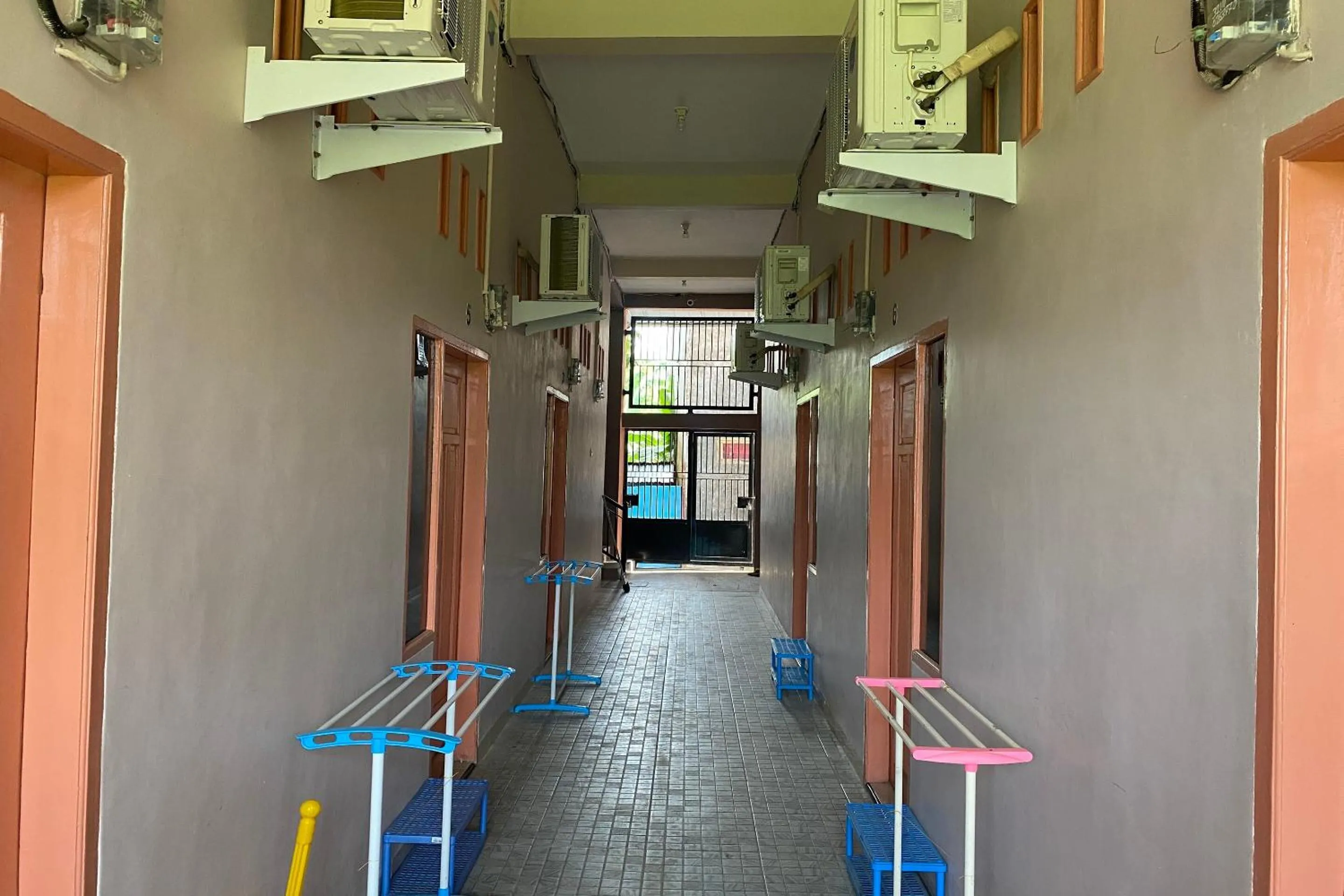 Lobby or reception in Hotel O Pondok Almirah