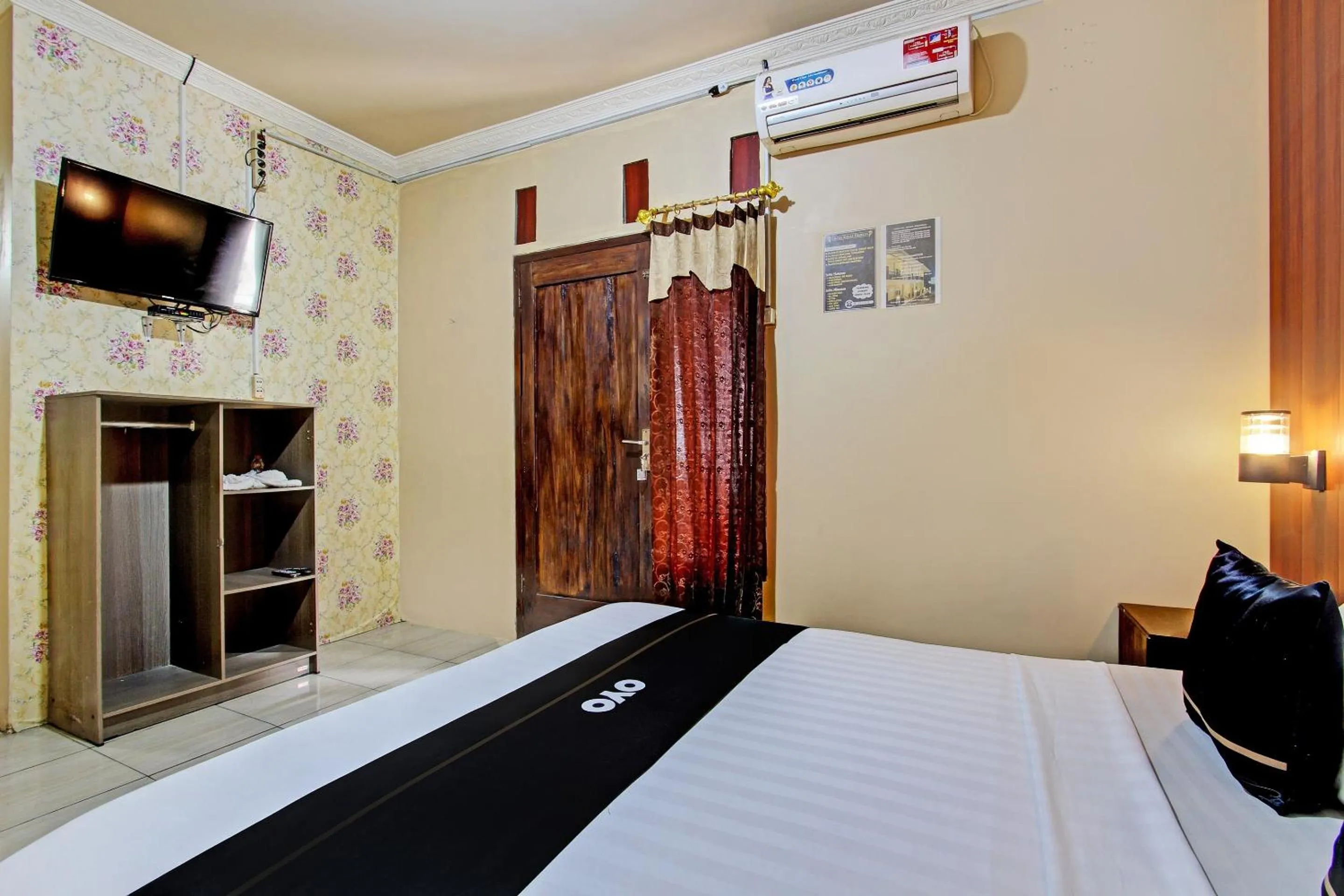 Bedroom in Capital O 93533 Griya Denok