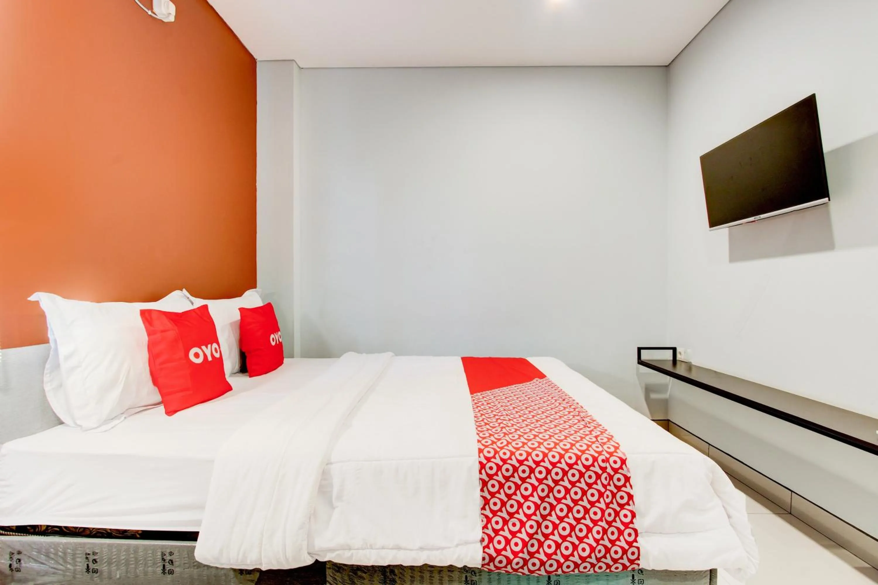 Bedroom, Bed in Hotel O Rubina Syariah Hotel