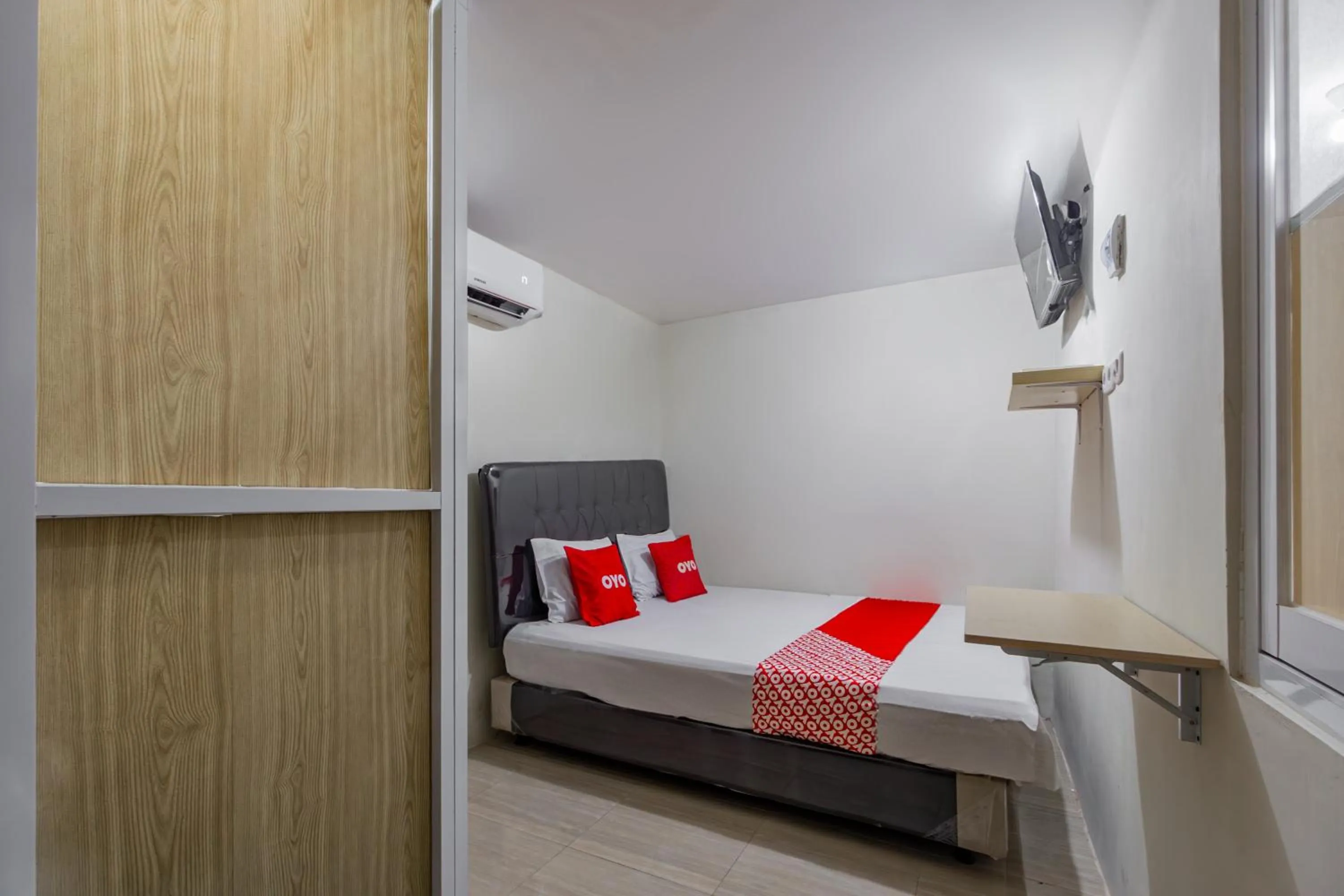 Bedroom in OYO 93526 Homely Syariah