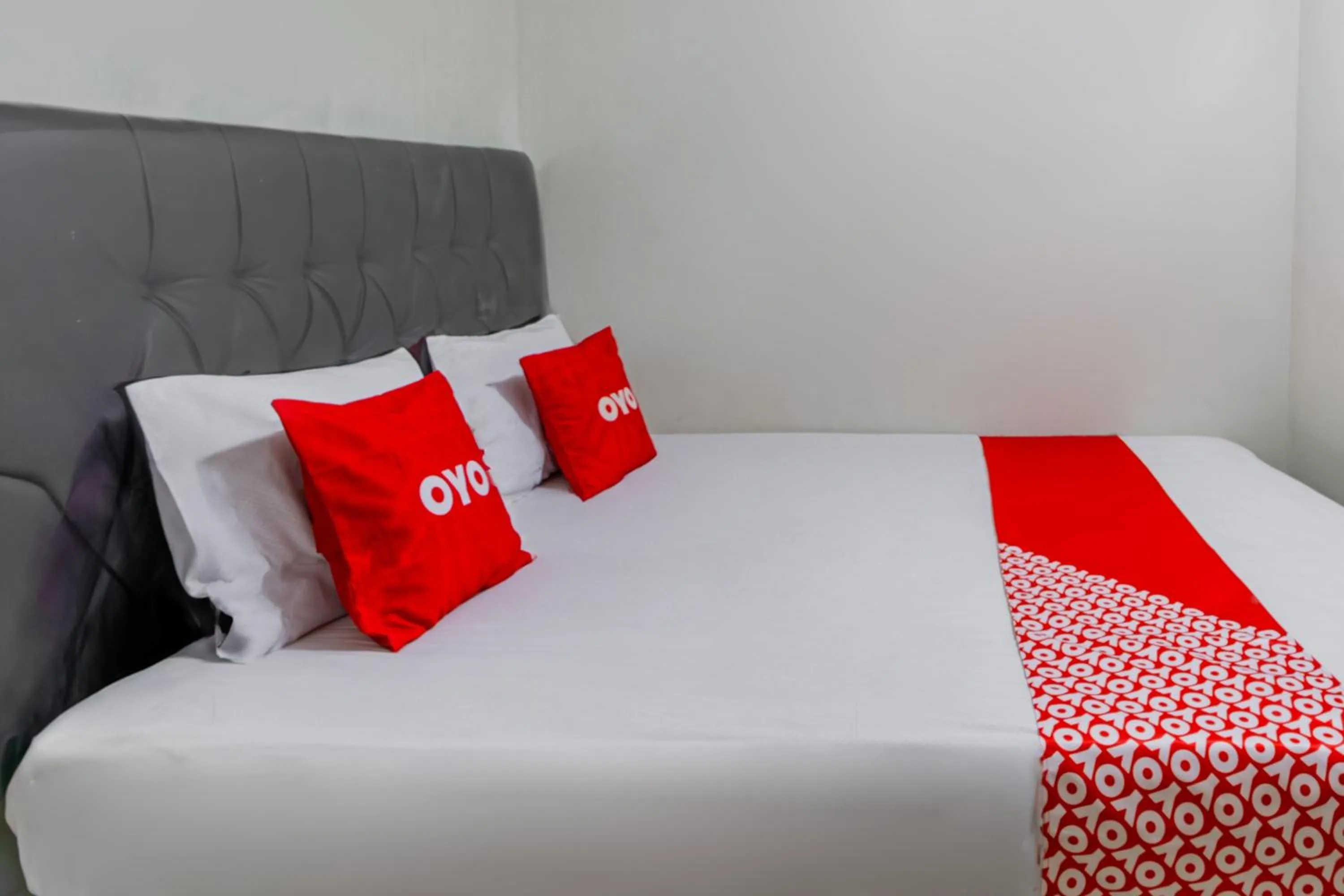 Bedroom in OYO 93526 Homely Syariah