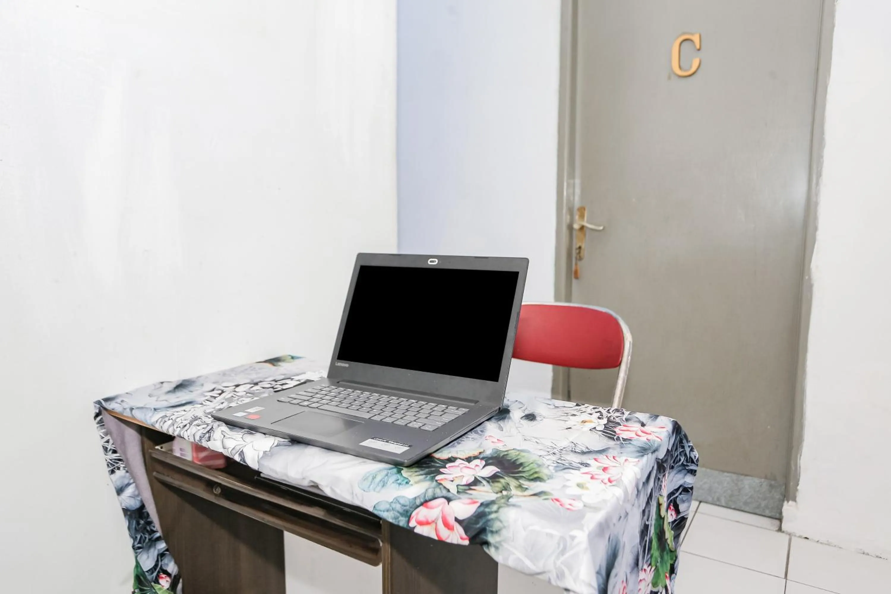 Lobby or reception in SPOT ON 93515 Pulo Gebang Guest House