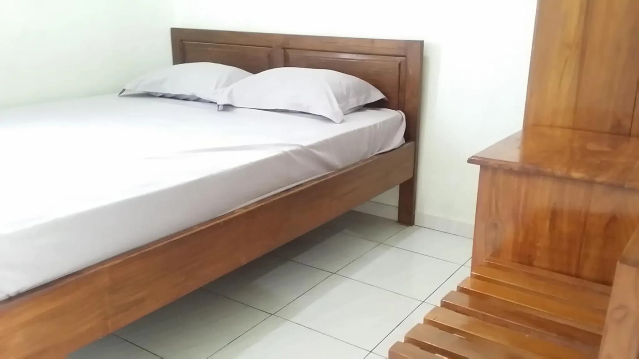 Bedroom, Bed in Hotel O Sawang Sana Motel Syariah Near SMAN 1 Sangkapura