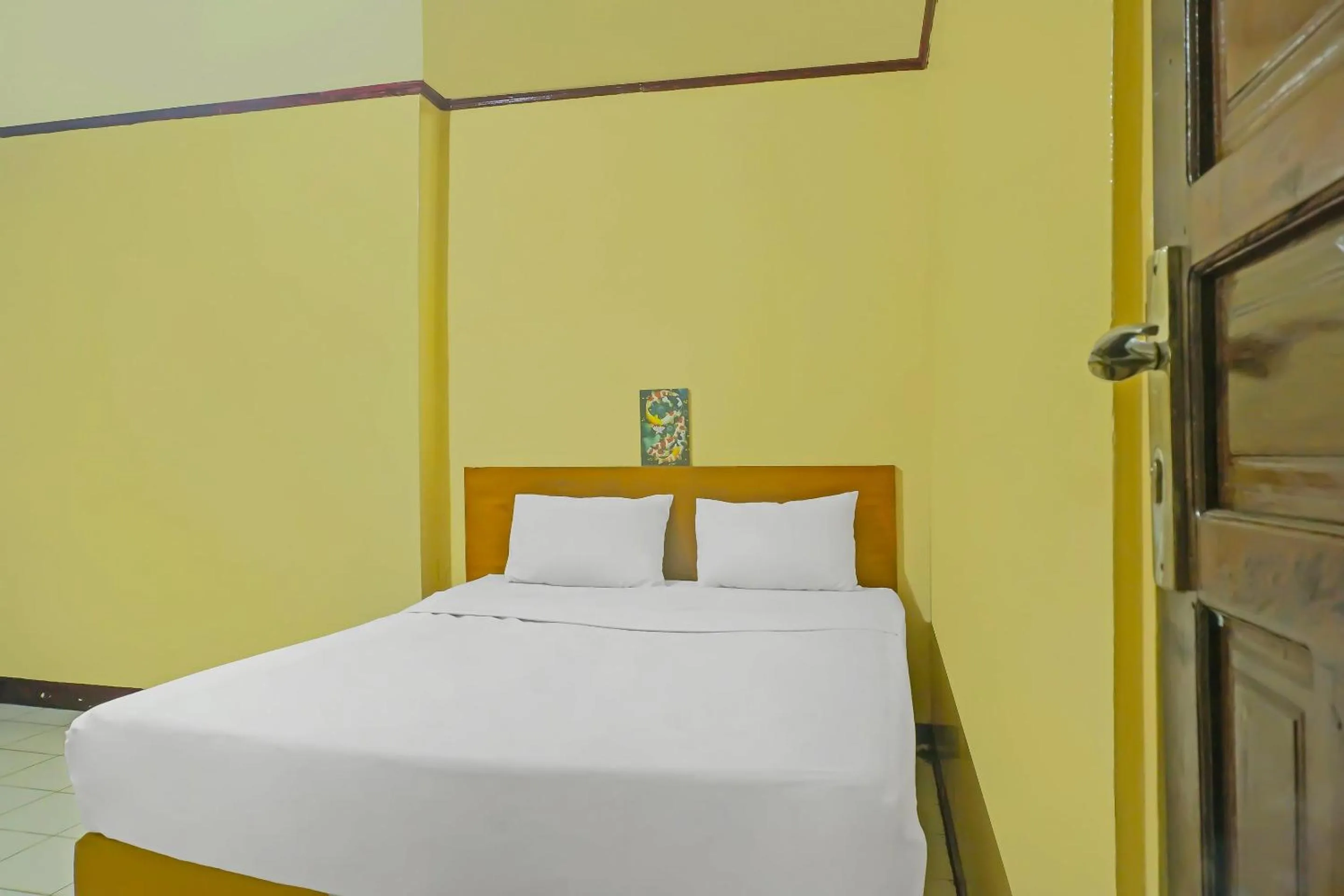 Bedroom, Bed in Hotel O Penginapan Laras PaminggirNearPesona Alam Seafood Pink Mira