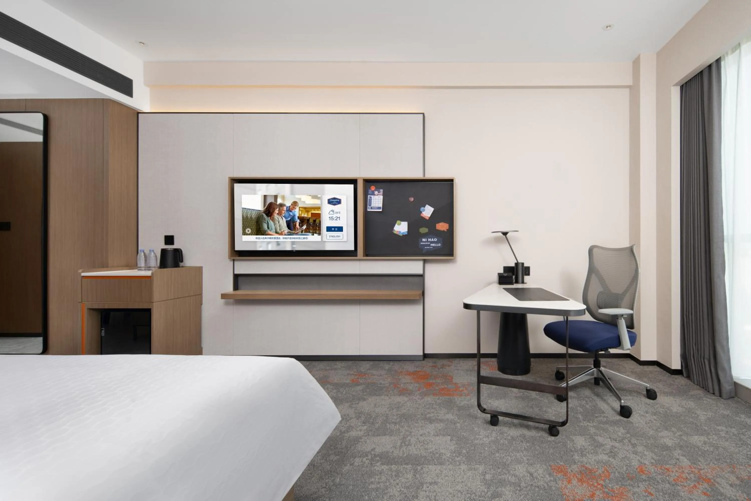 Bed in Hampton by Hilton Guangzhou Renhe Baiyun Airport-Free Shuttle Bus During The Canton Fair