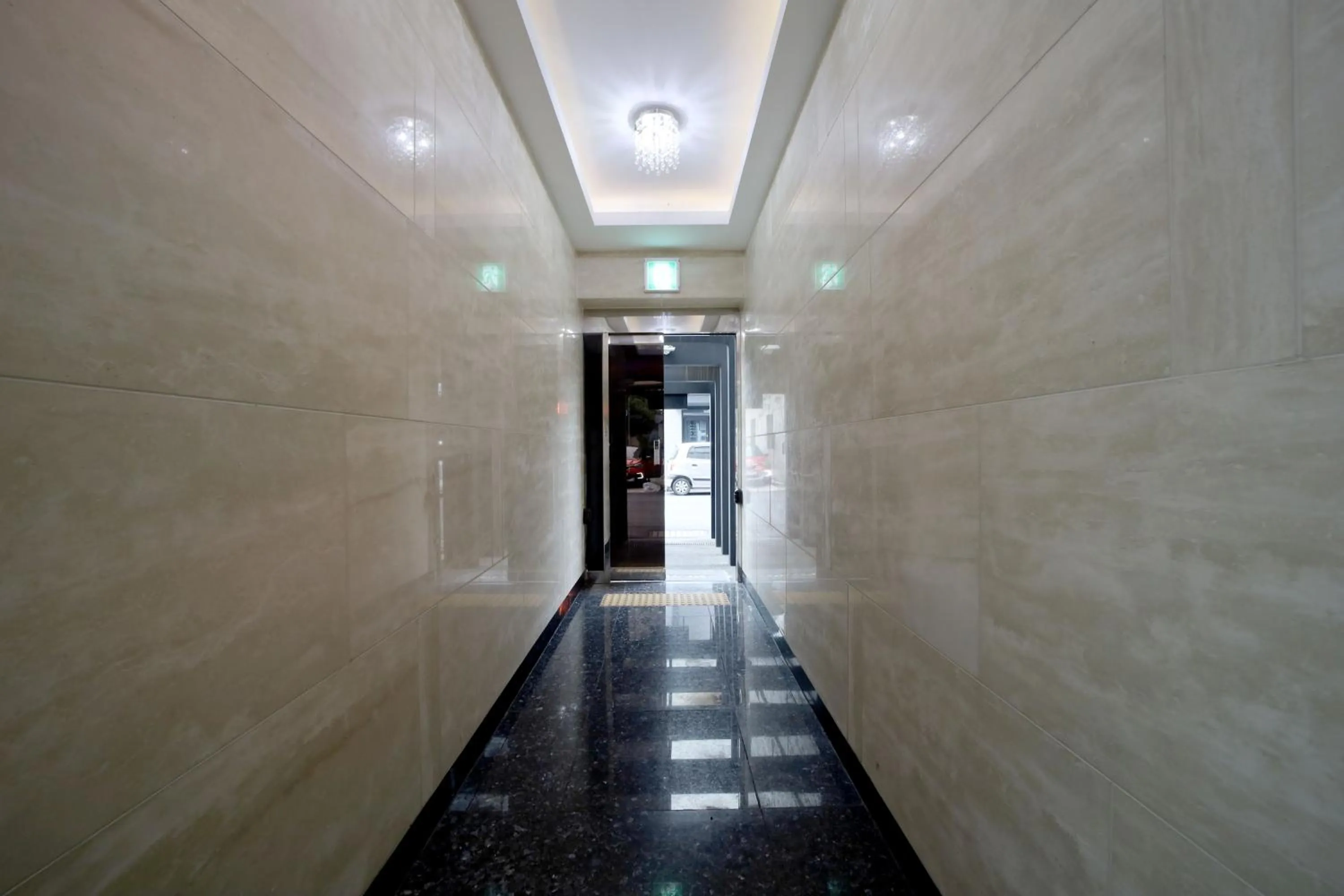 Area and facilities in G&G Hotel