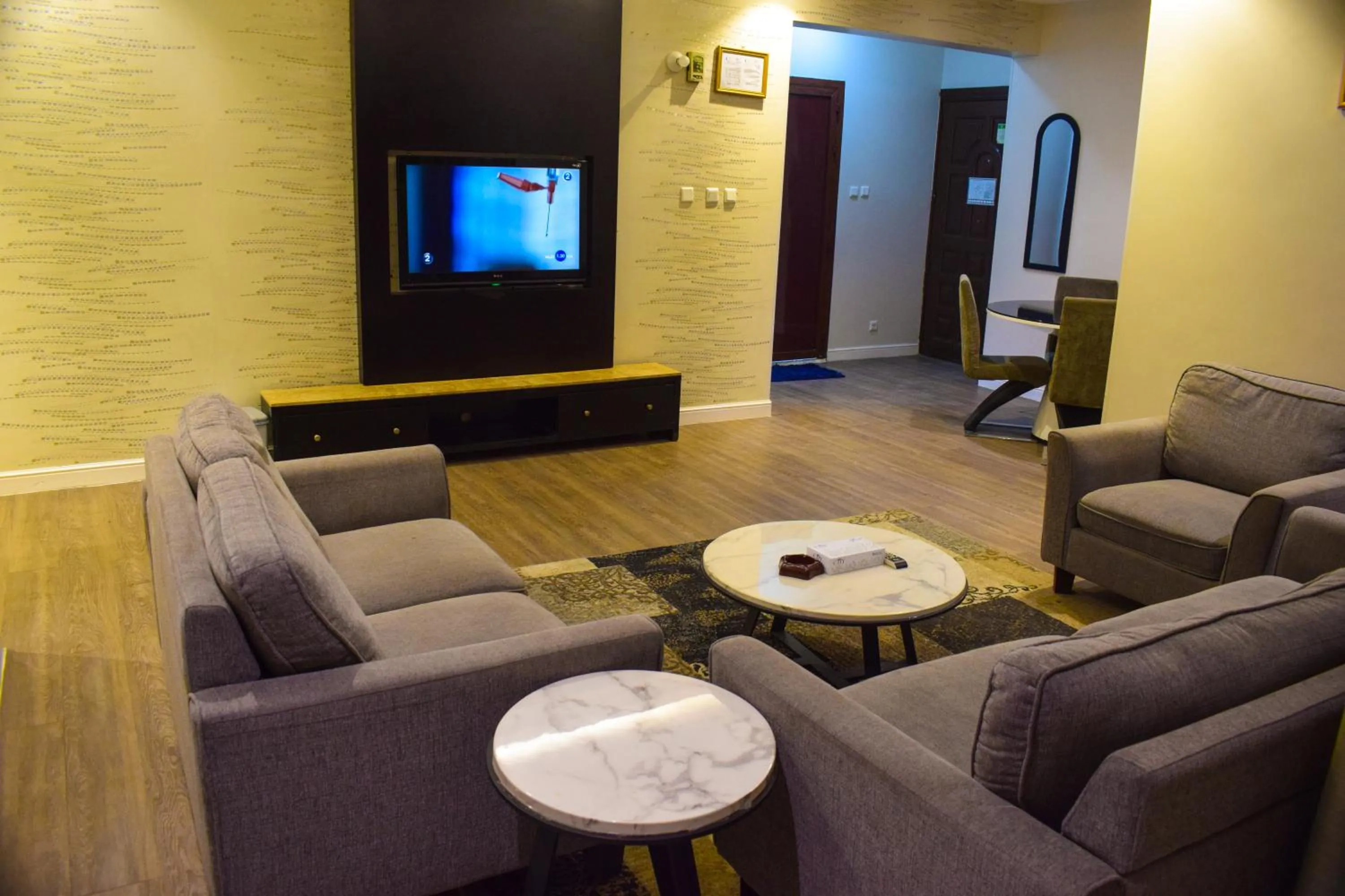 Arjan Qurtuba Served Apartments