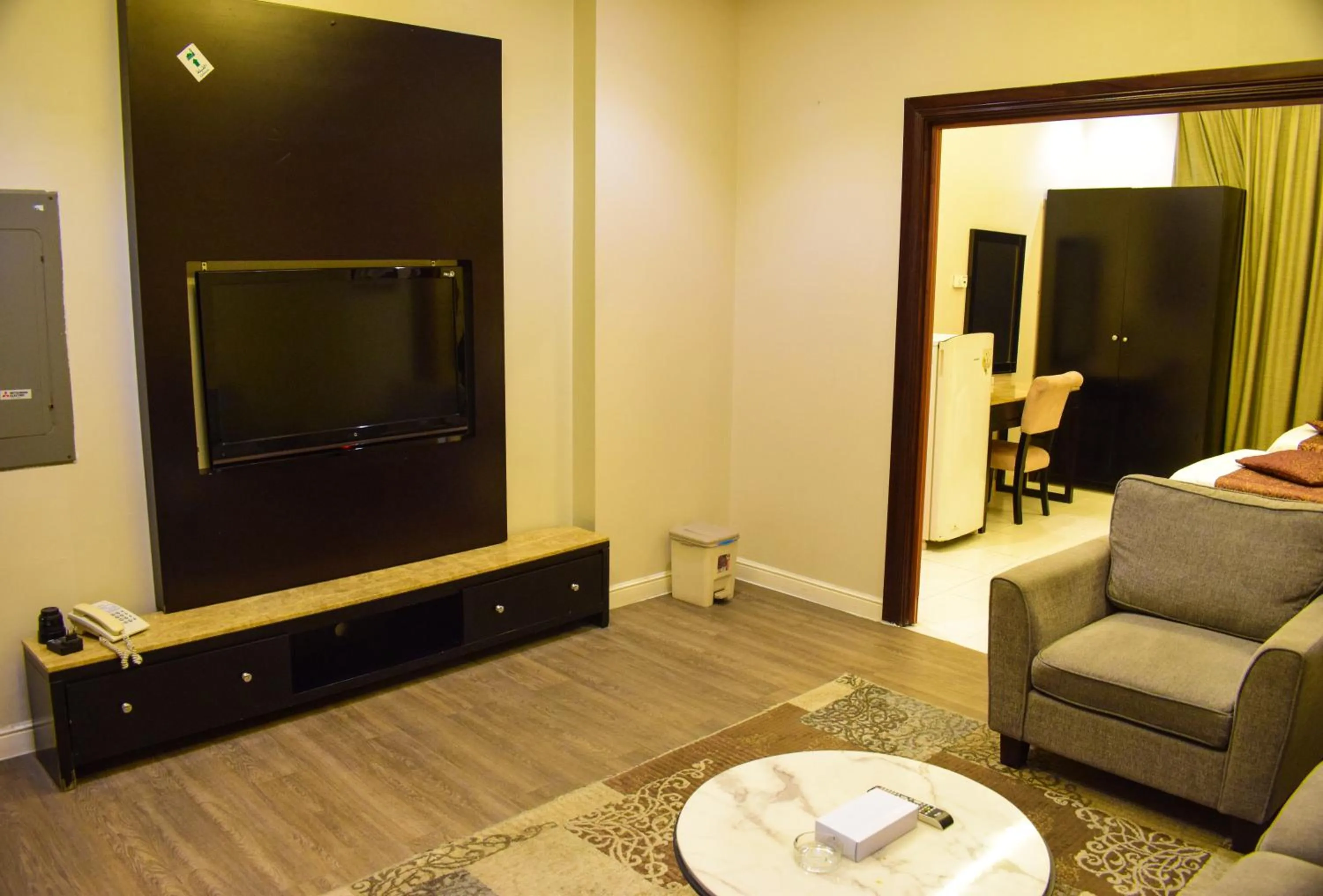 Arjan Qurtuba Served Apartments