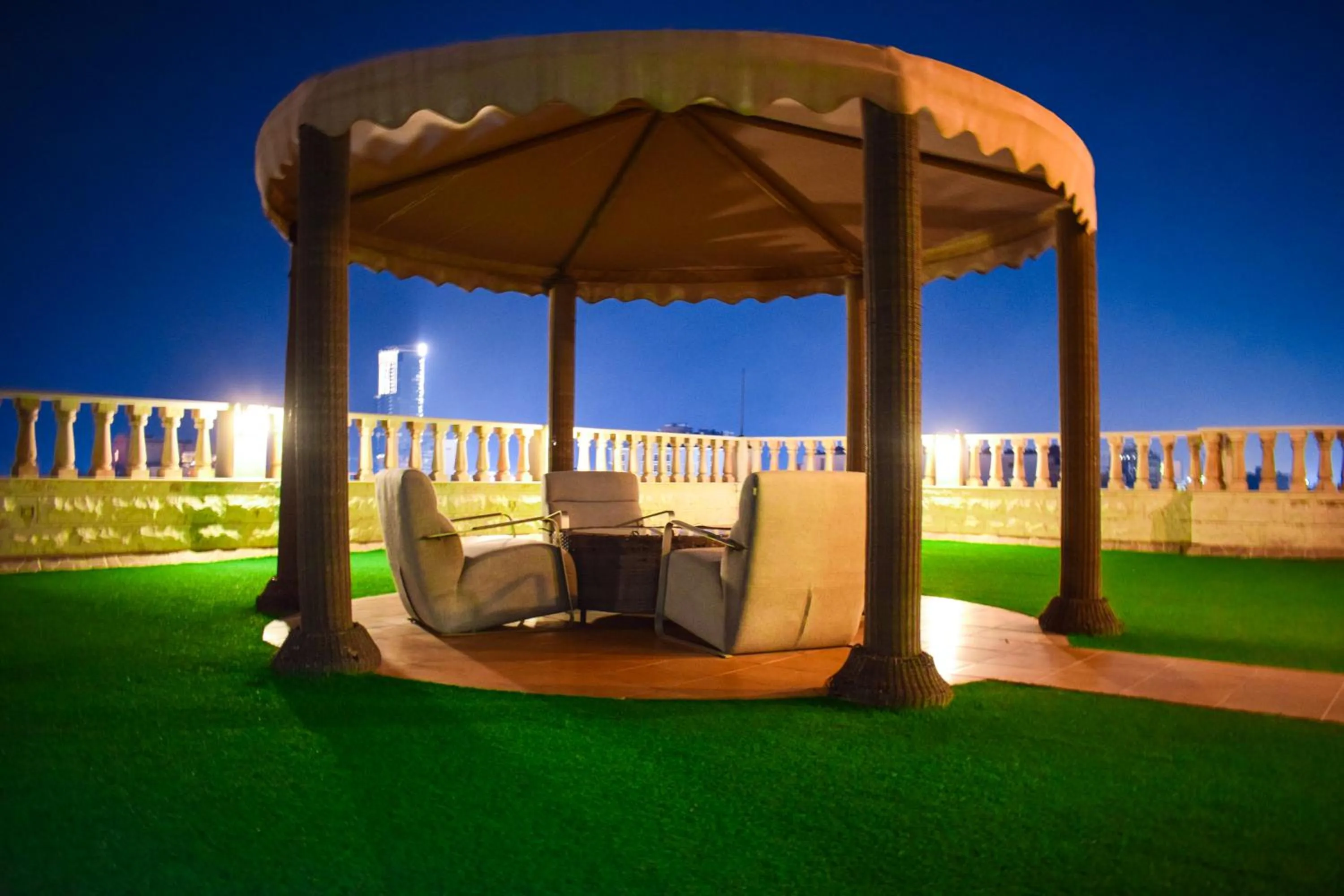 Arjan Qurtuba Served Apartments