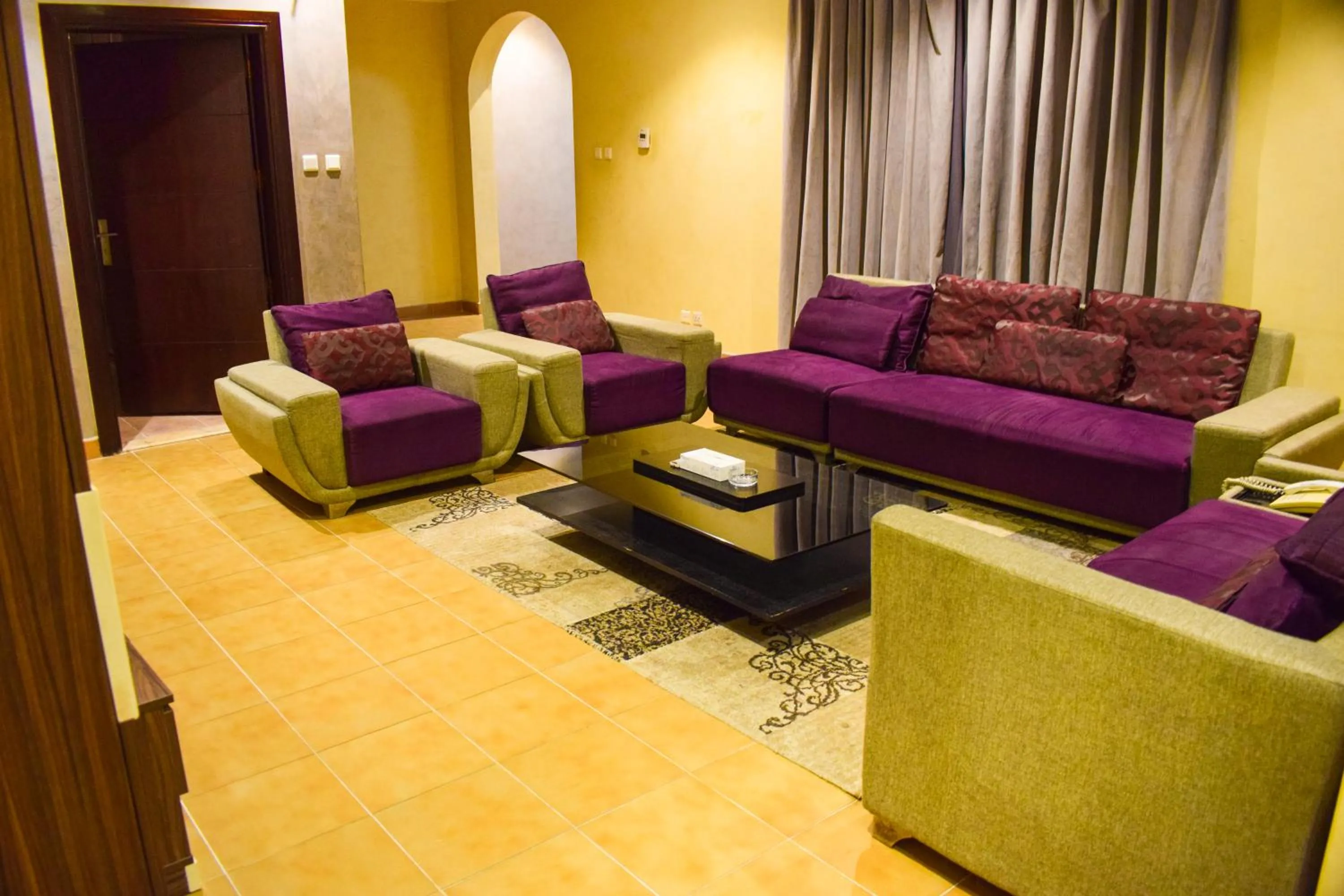 Arjan Qurtuba Served Apartments