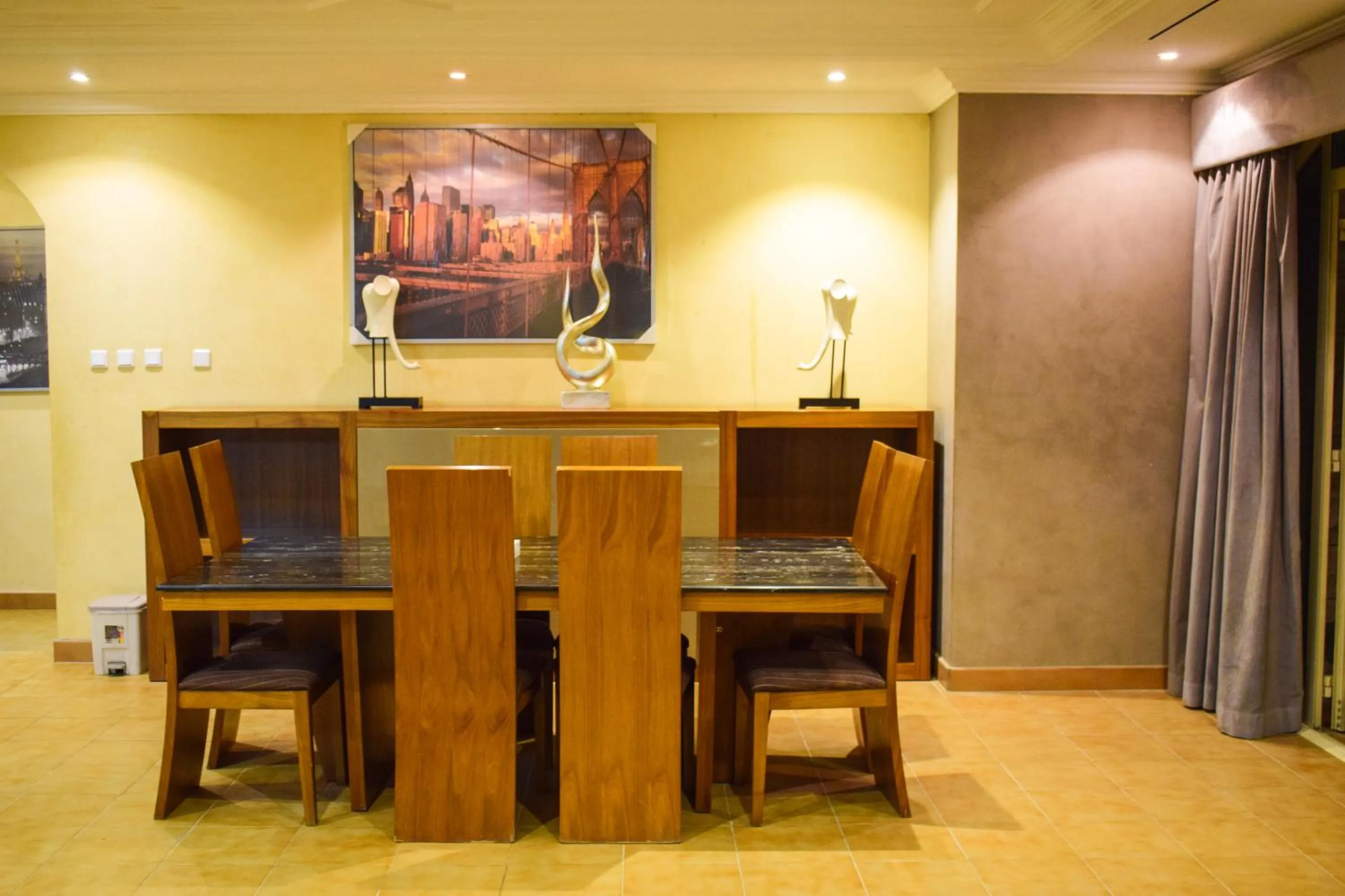 Arjan Qurtuba Served Apartments