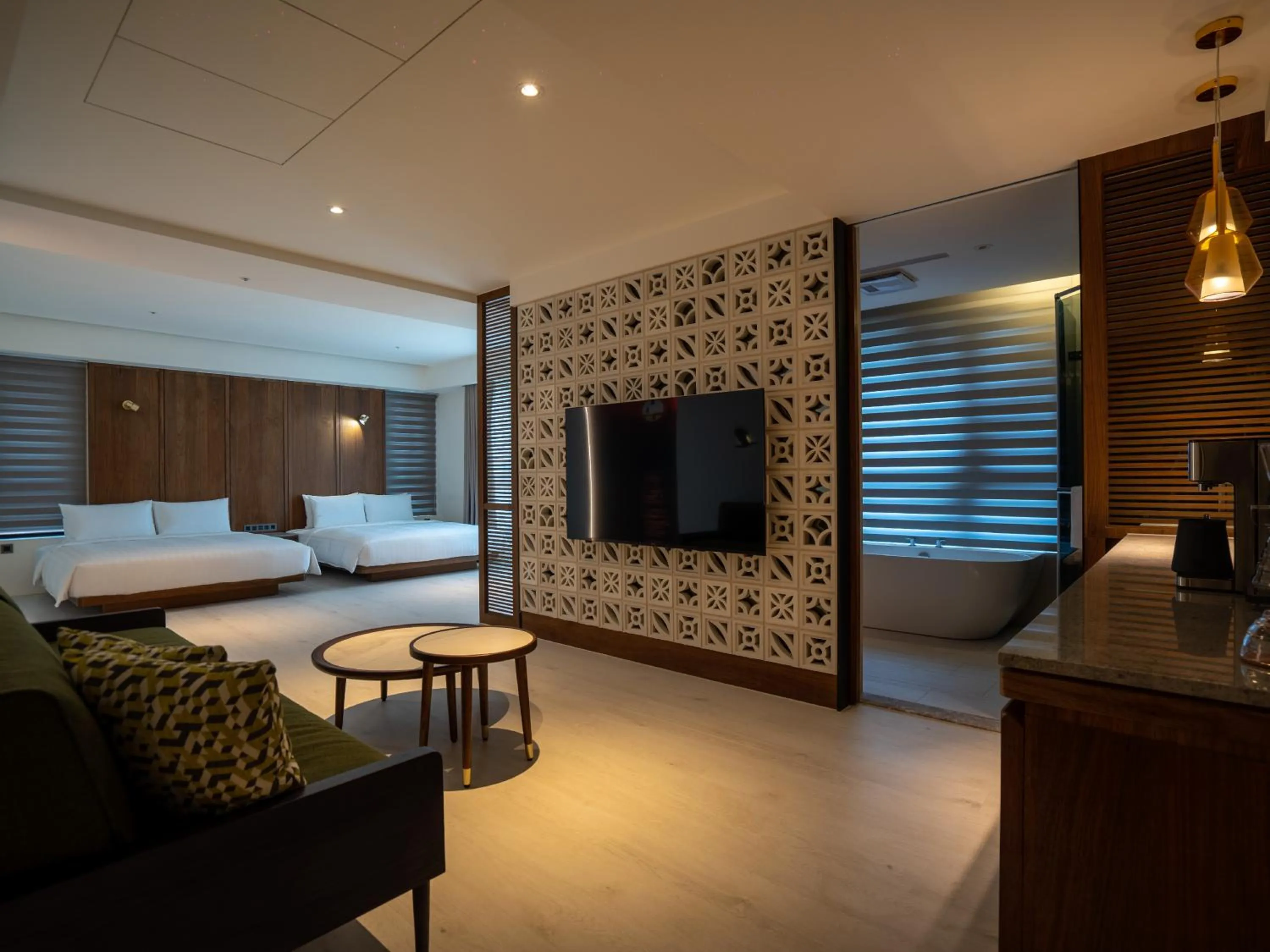 Photo of the whole room, Bed in XIUXI Anping Hotel