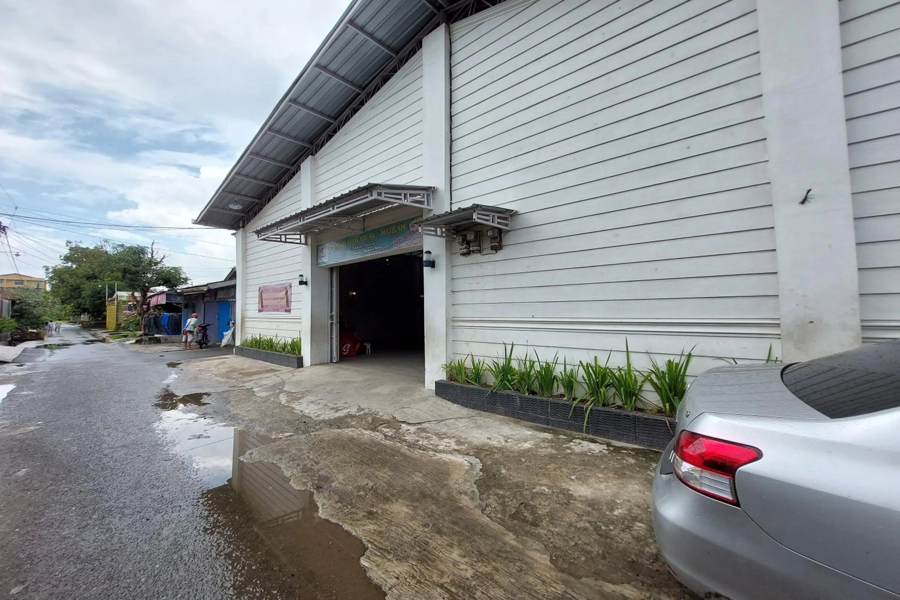 Property building in Residence Syariah