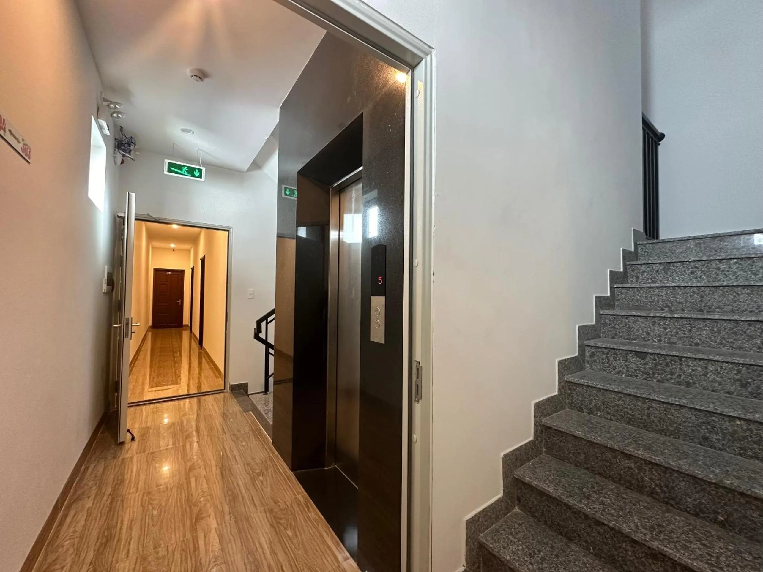 Lobby or reception in Motel Phuong Linh