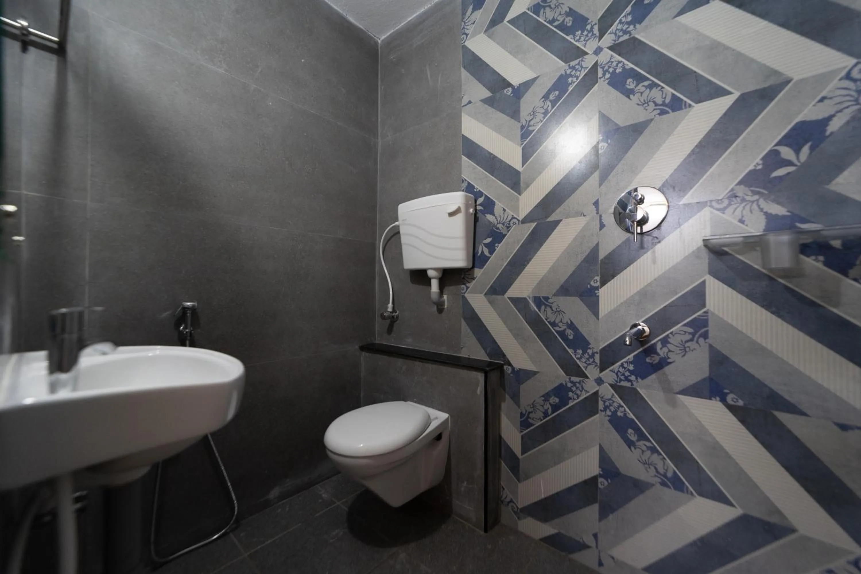 Toilet in Bonne Chance Heritage Residence