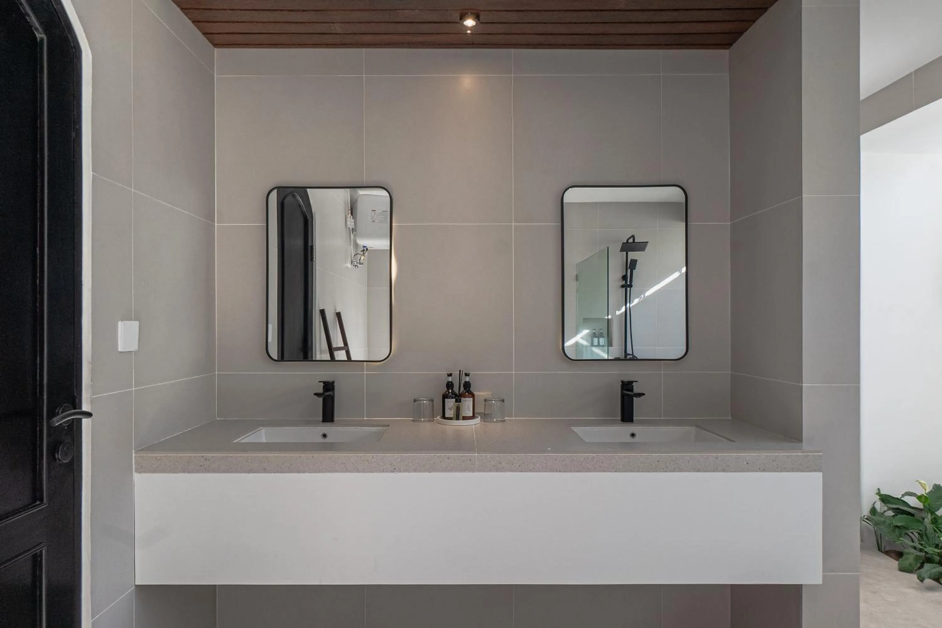 Bathroom in Nakuh Studio Villa