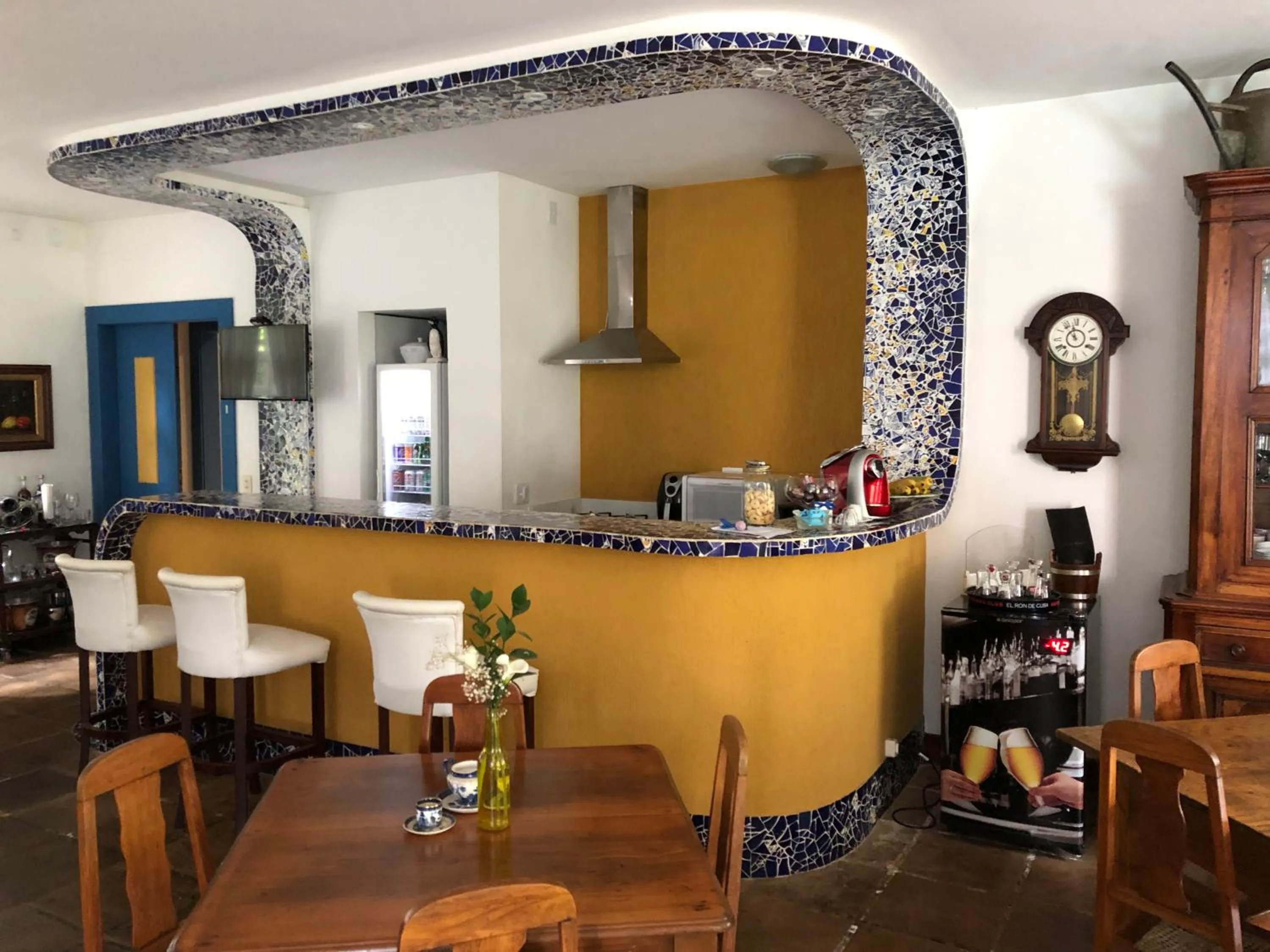 Communal lounge/ TV room in Pousada Vila Brasil