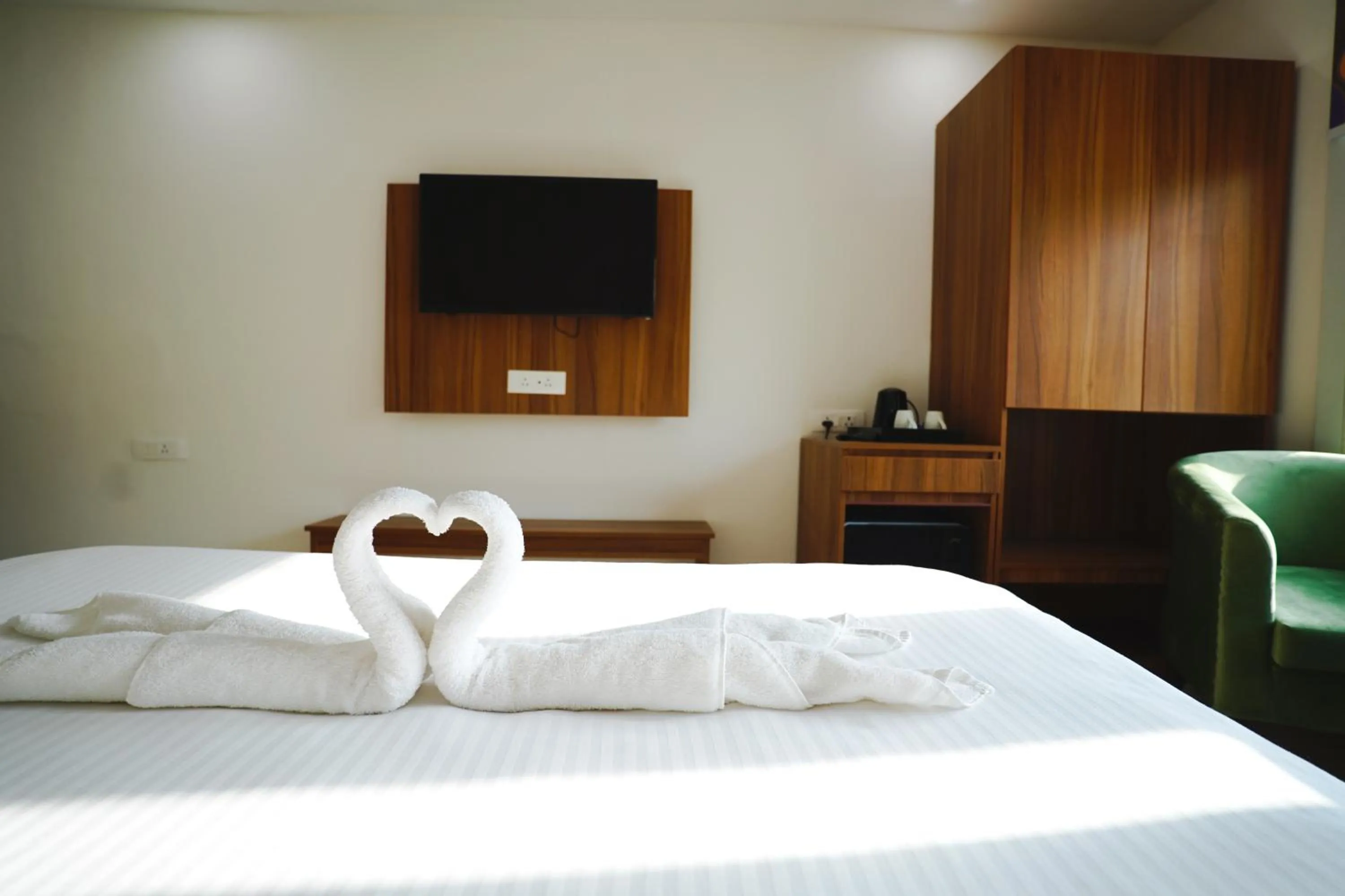 Bed in Hotel Northwind Mohali