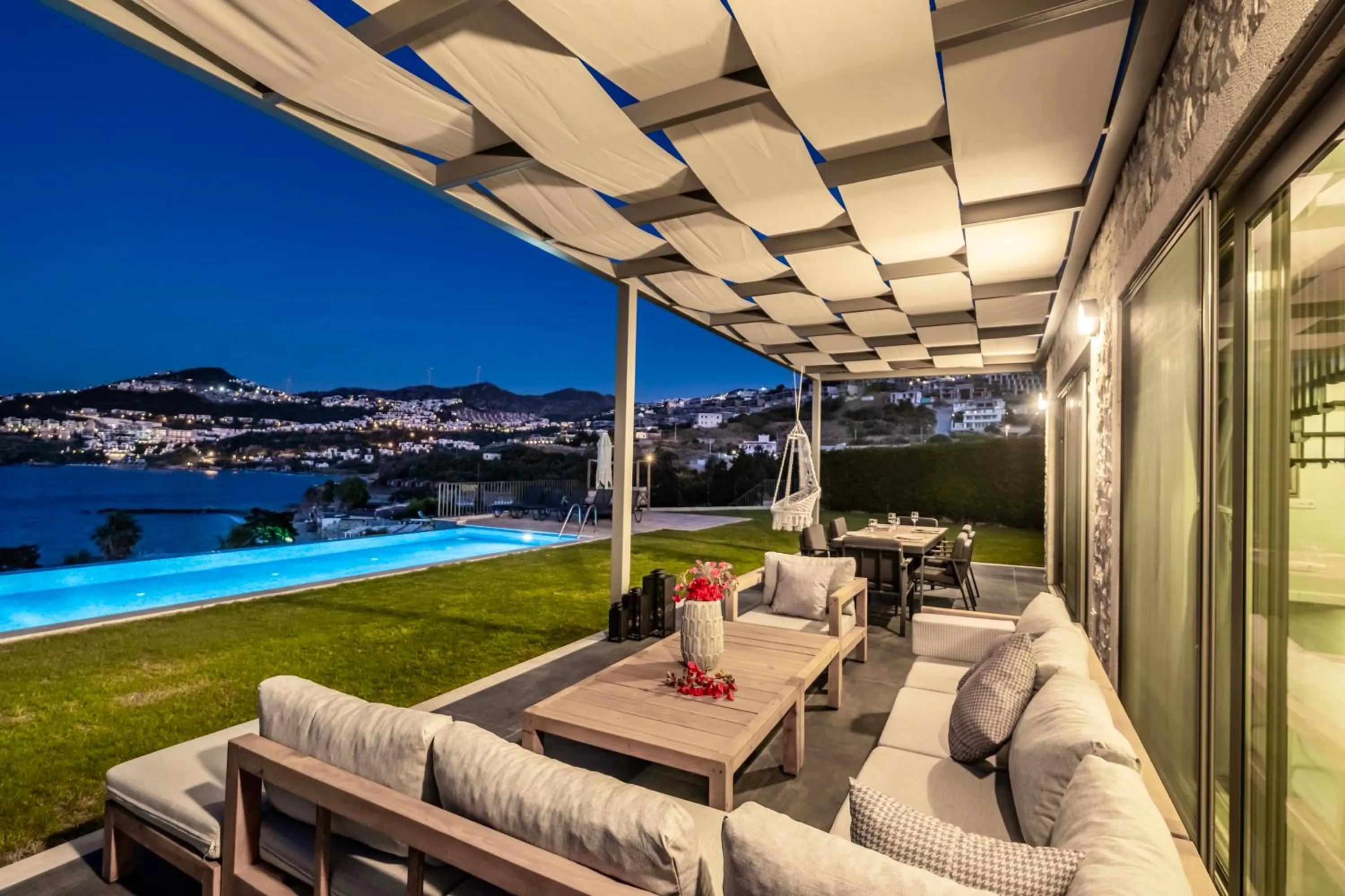 Garden in Bovilla Hotel Salt Yalıkavak