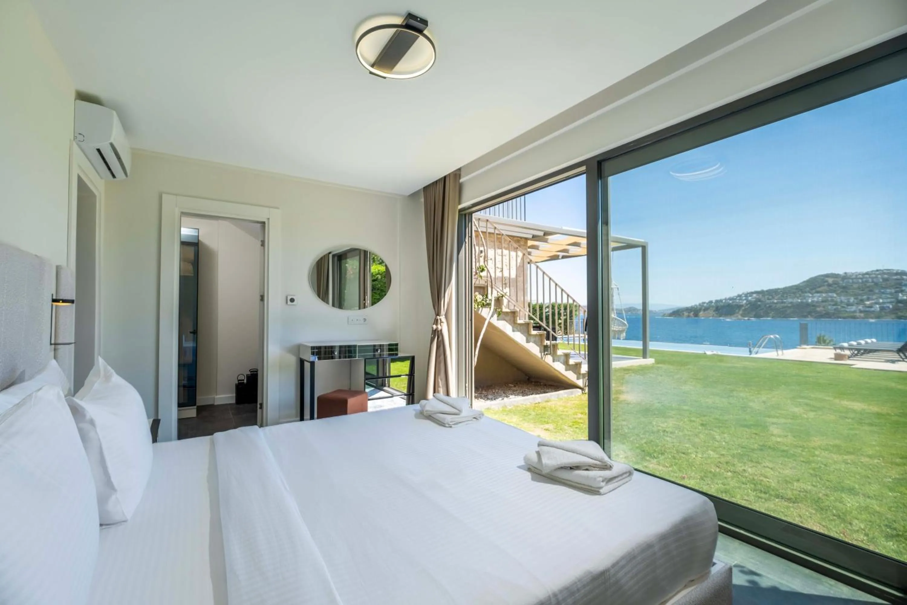 Bedroom, Bed in Bovilla Hotel Salt Yalıkavak