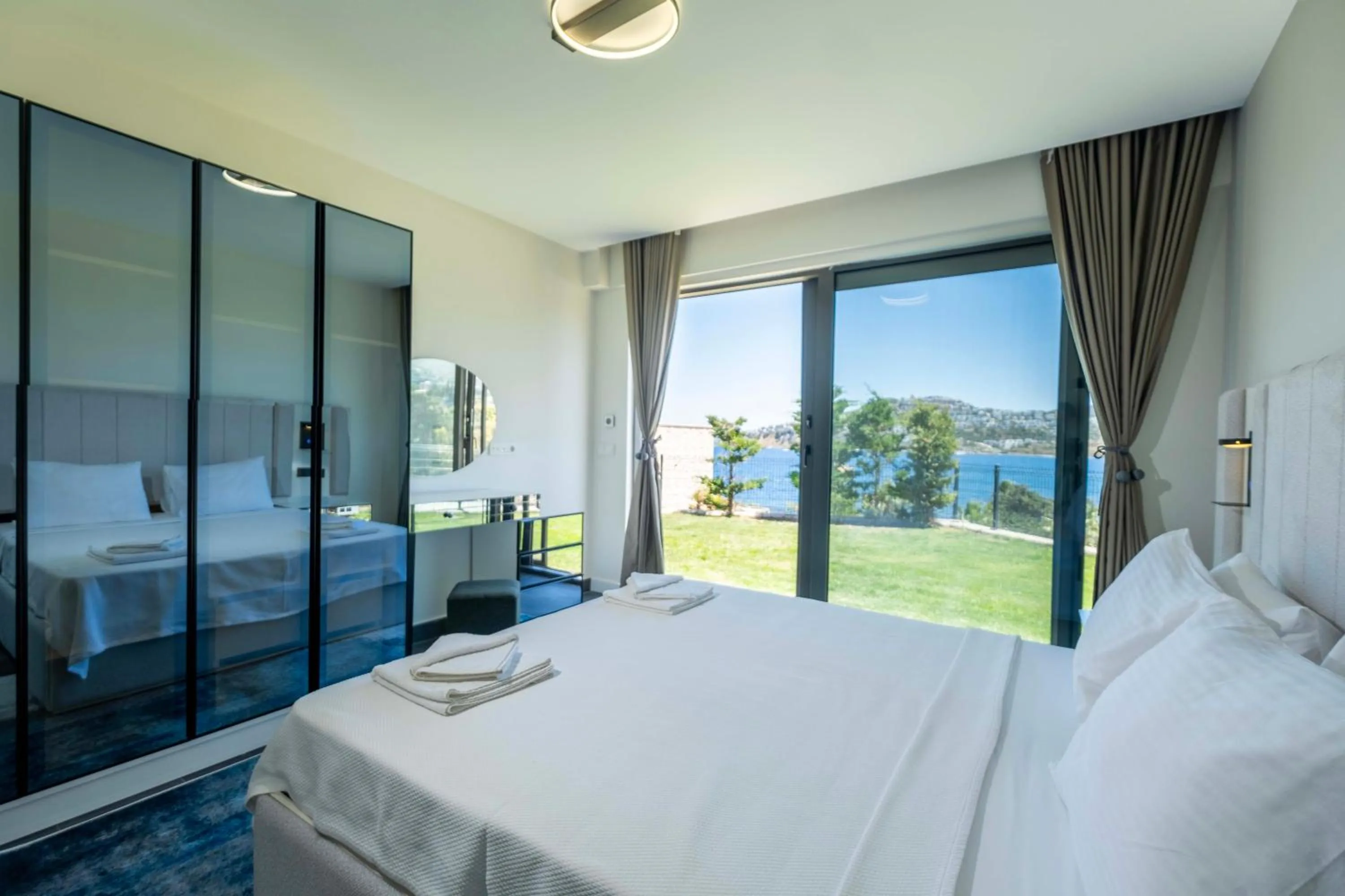 Garden, Bed in Bovilla Hotel Salt Yalıkavak