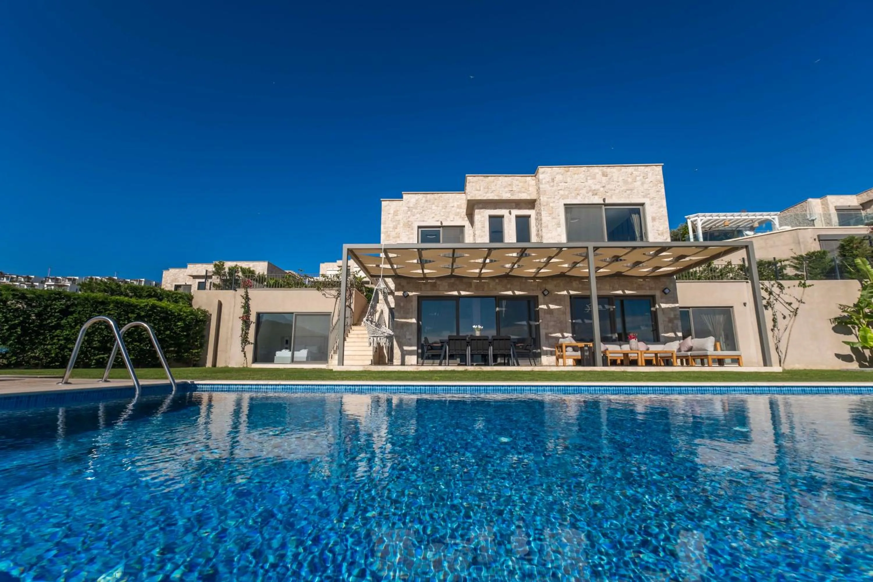 Swimming pool in Bovilla Hotel Salt Yalıkavak