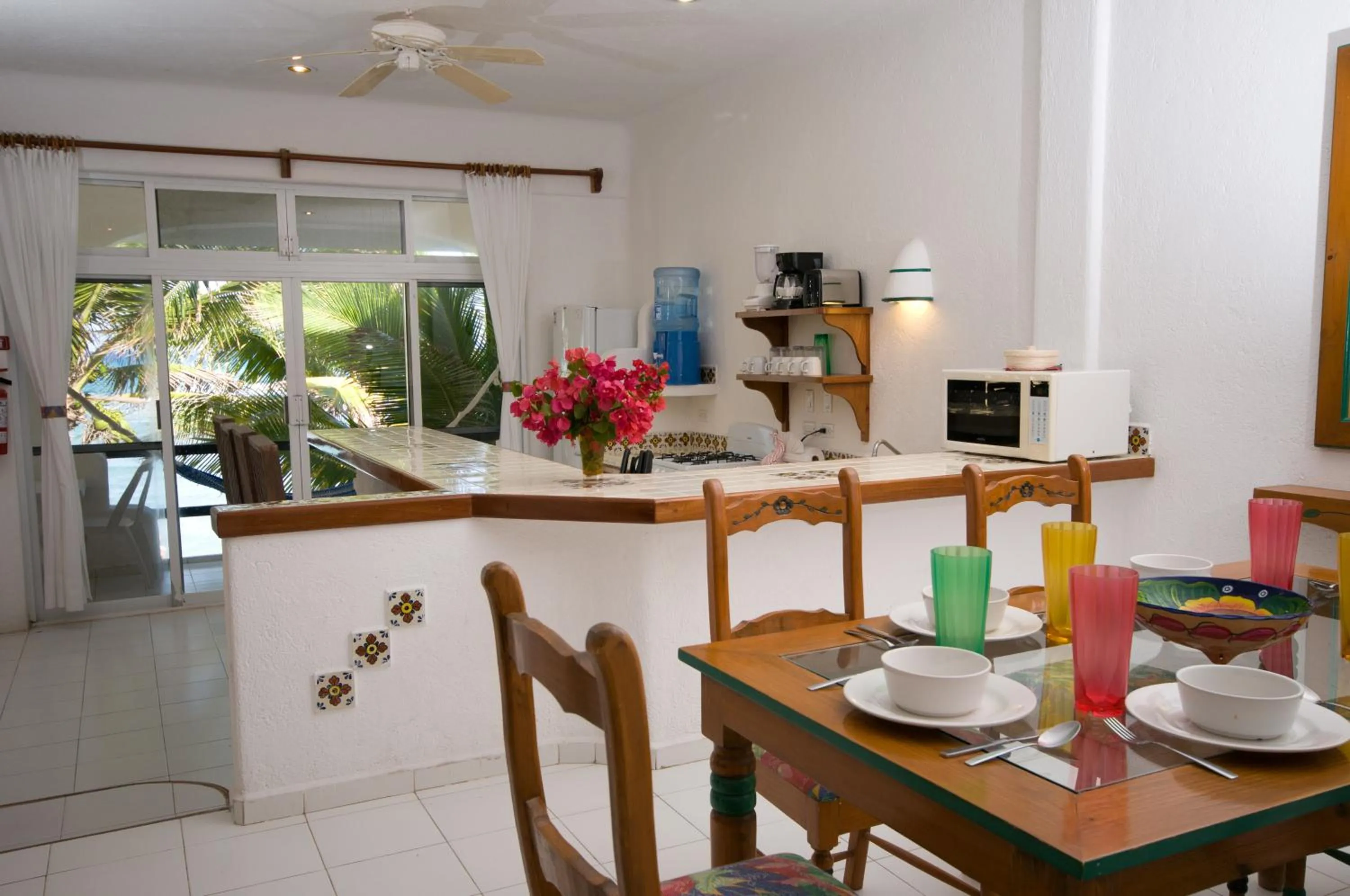 Kitchen or kitchenette in Del Sol Beachfront