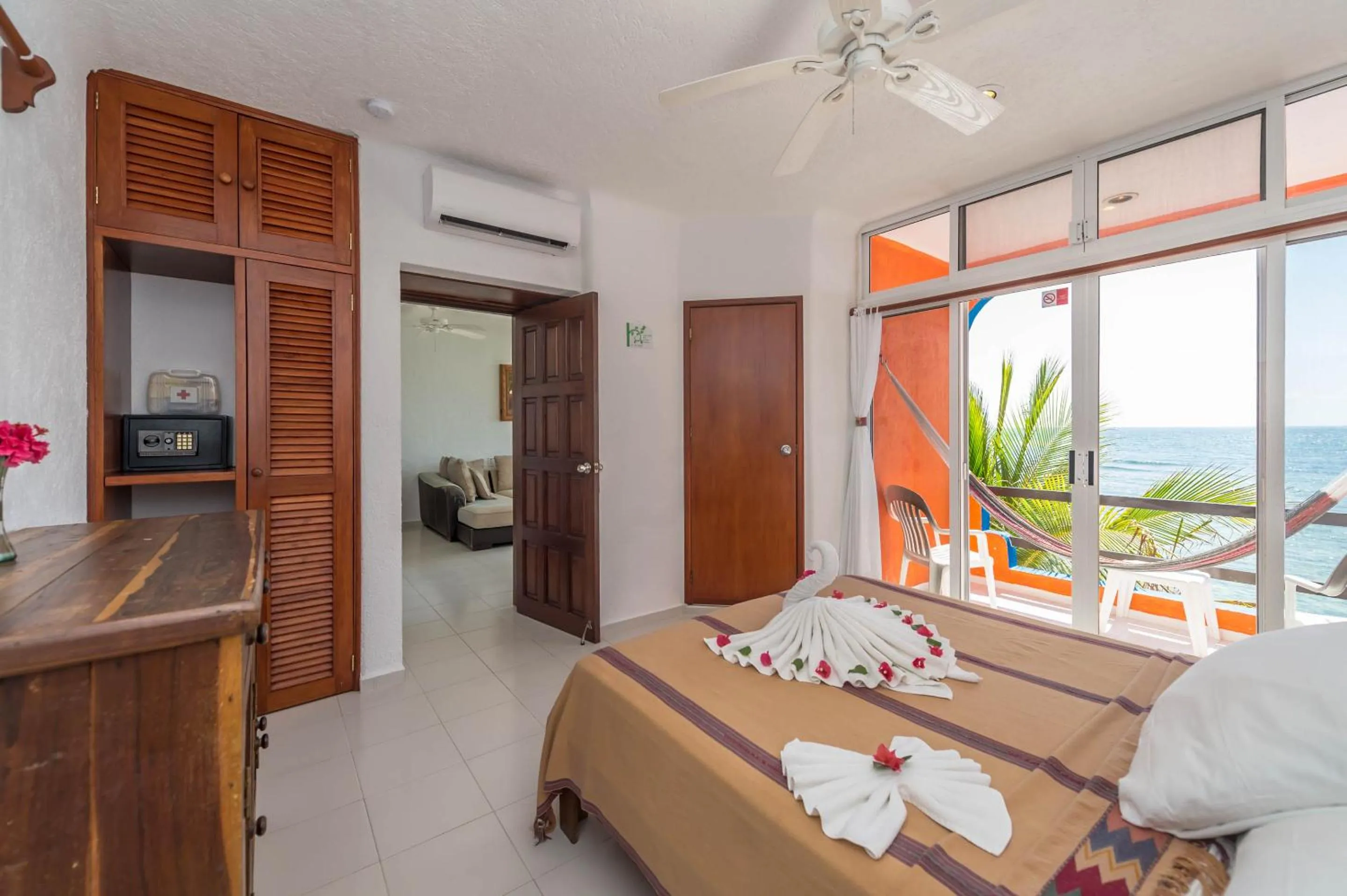 Photo of the whole room, Bed in Del Sol Beachfront