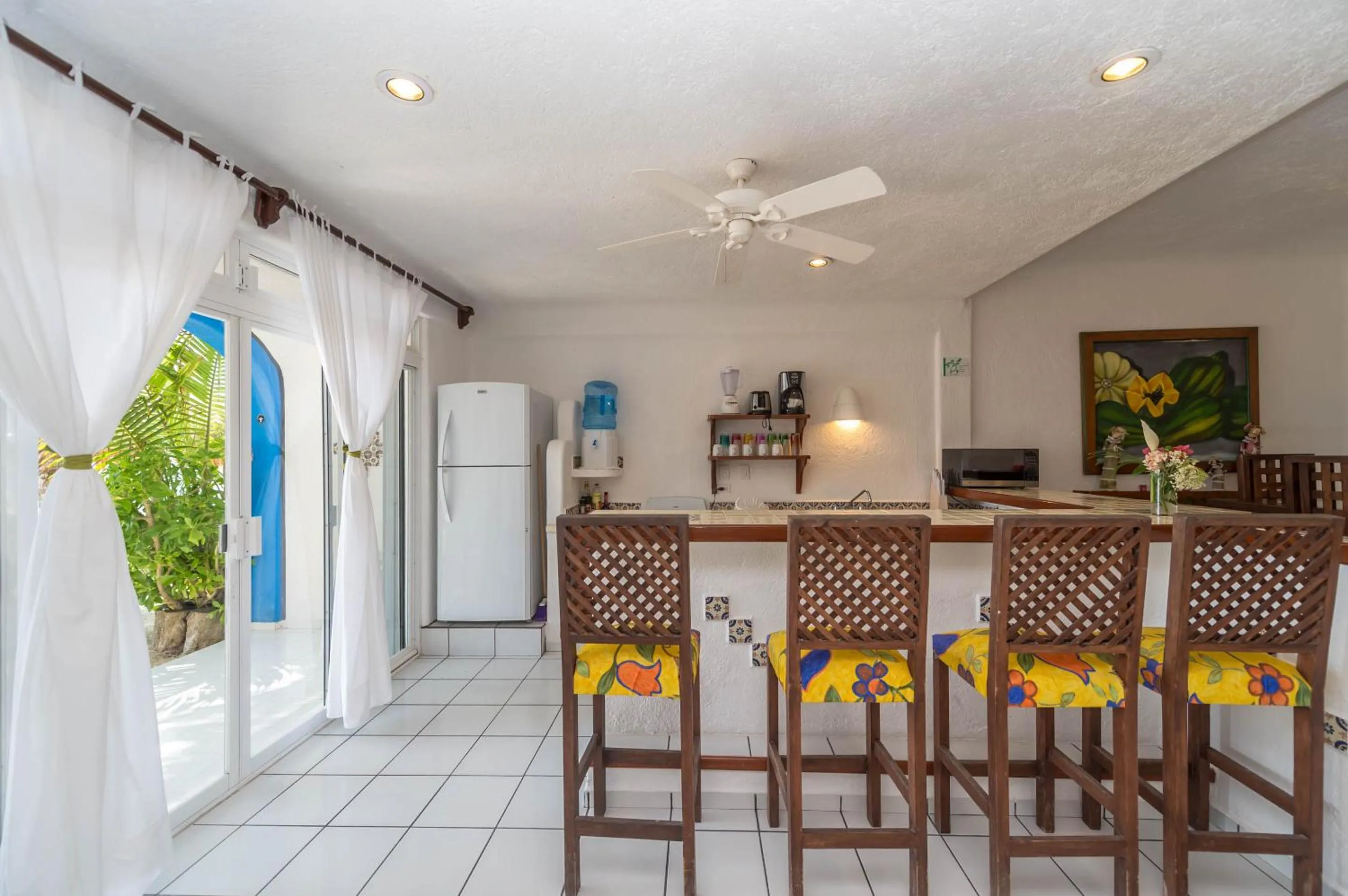 Kitchen or kitchenette in Del Sol Beachfront