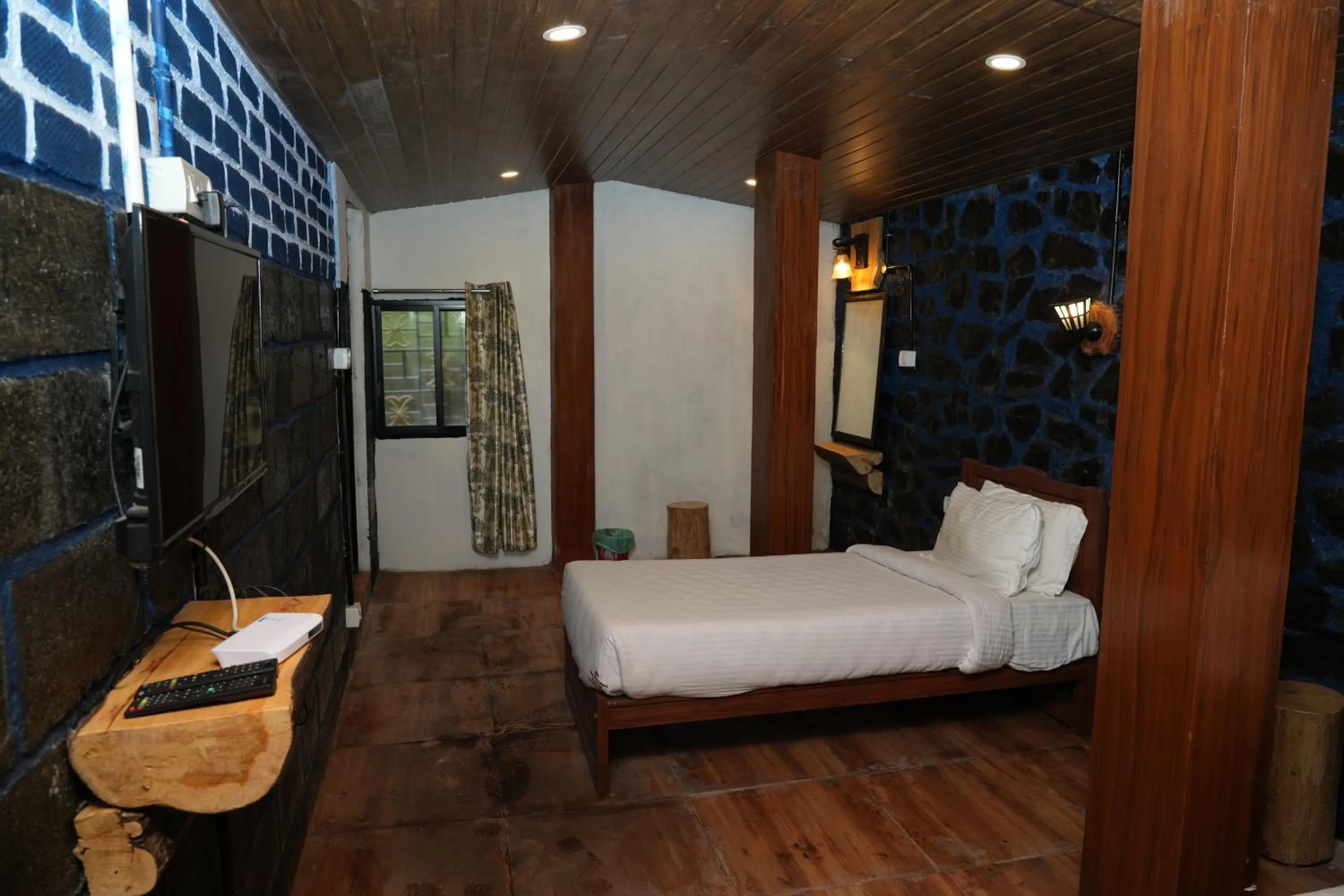 Vetrivel International by Brown Tree Resorts