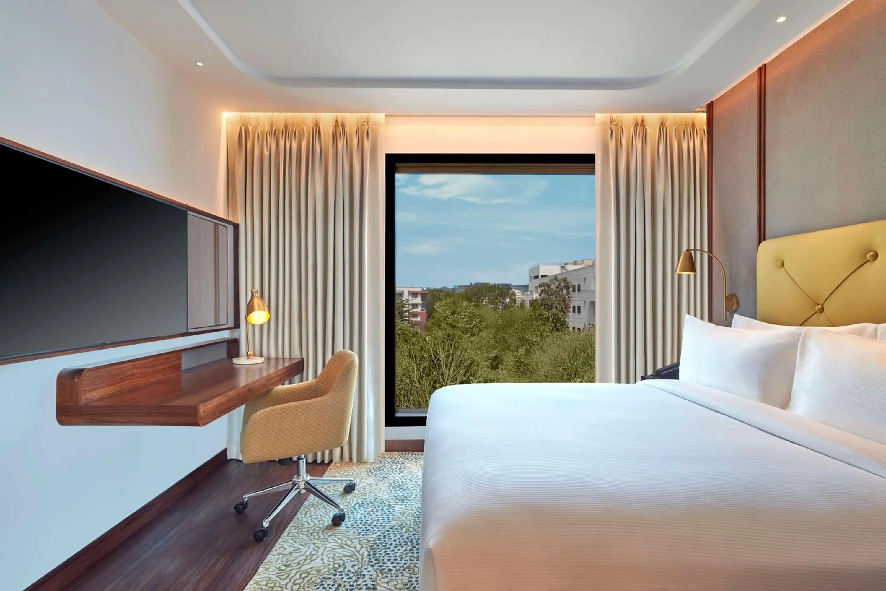 Bed in Doubletree By Hilton Bengaluru Whitefield