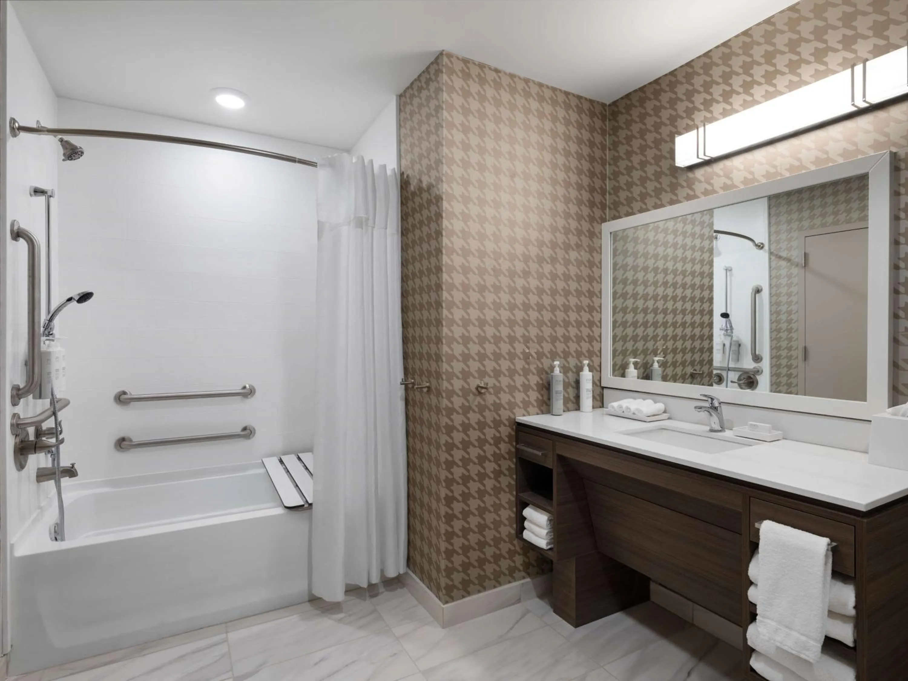 Bathroom in Home2 Suites By Hilton Brownsburg
