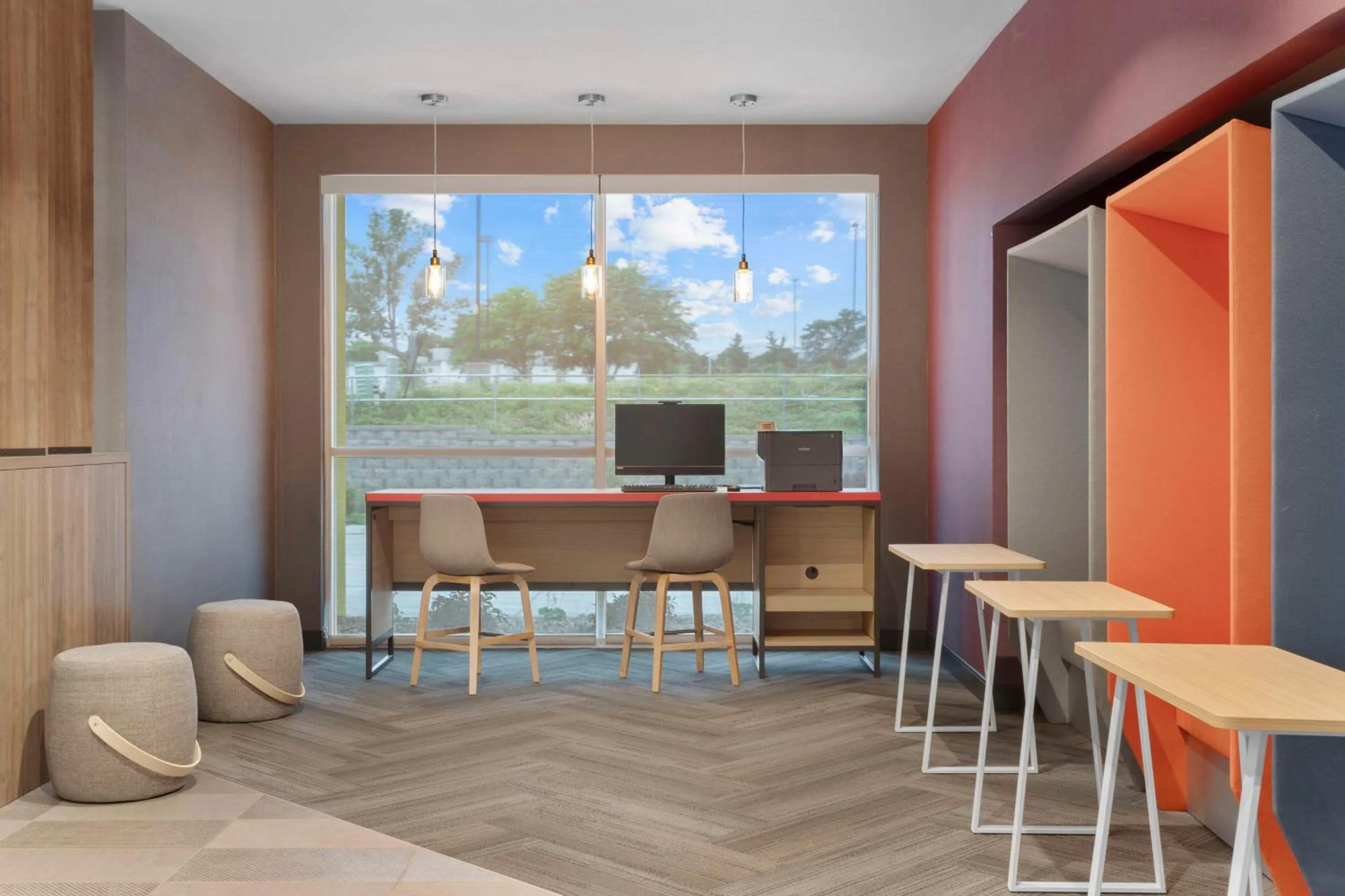 Business facilities in Tru By Hilton Lincoln East