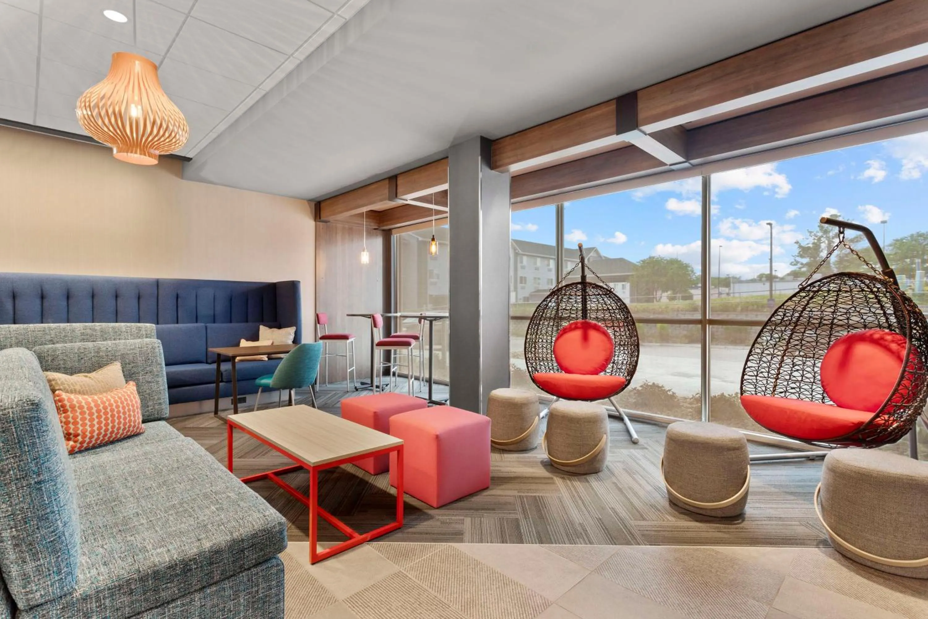 Lobby or reception in Tru By Hilton Lincoln East