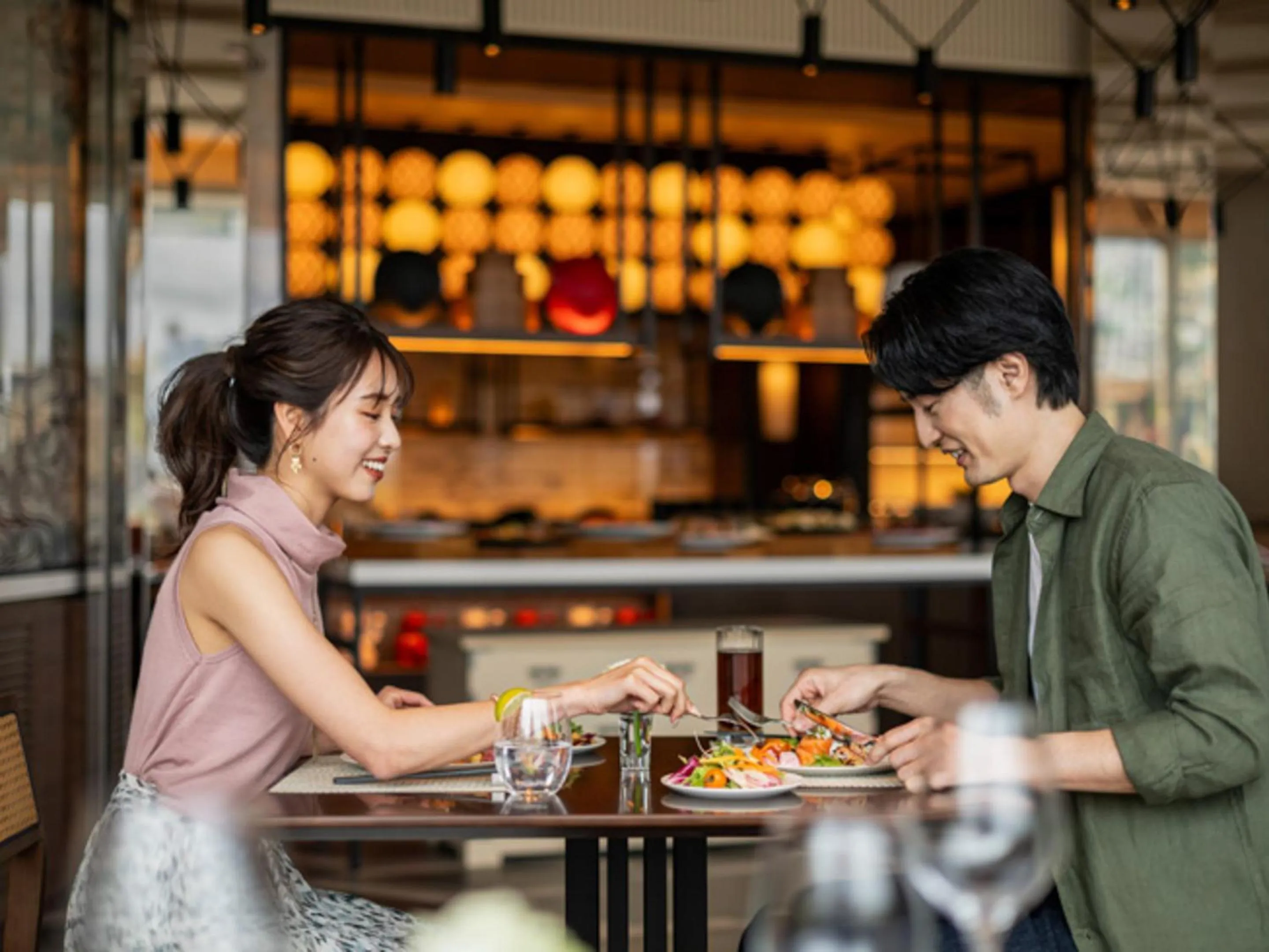 Restaurant/places to eat in DoubleTree by Hilton Osaka Castle