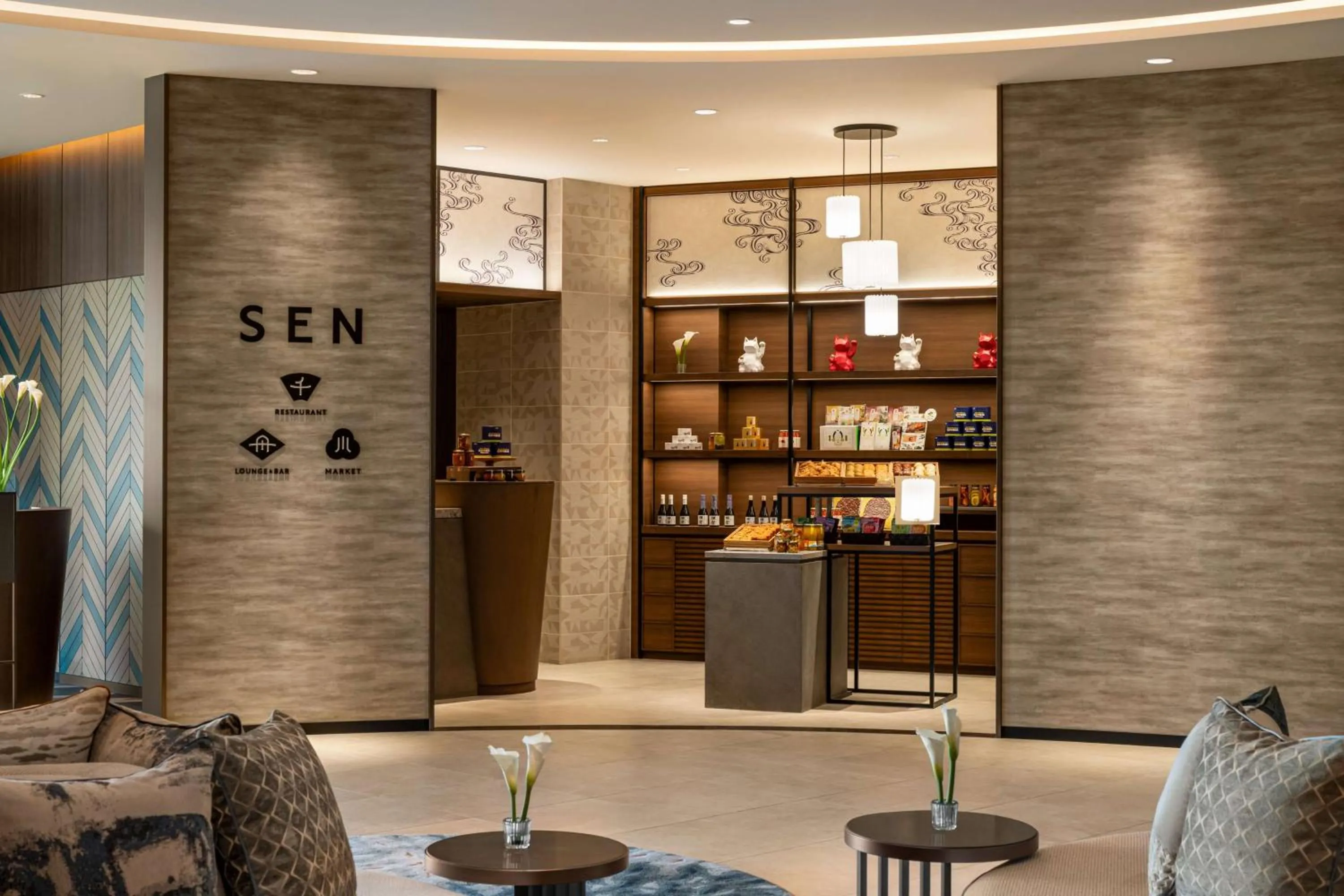 Shopping Area in DoubleTree by Hilton Osaka Castle