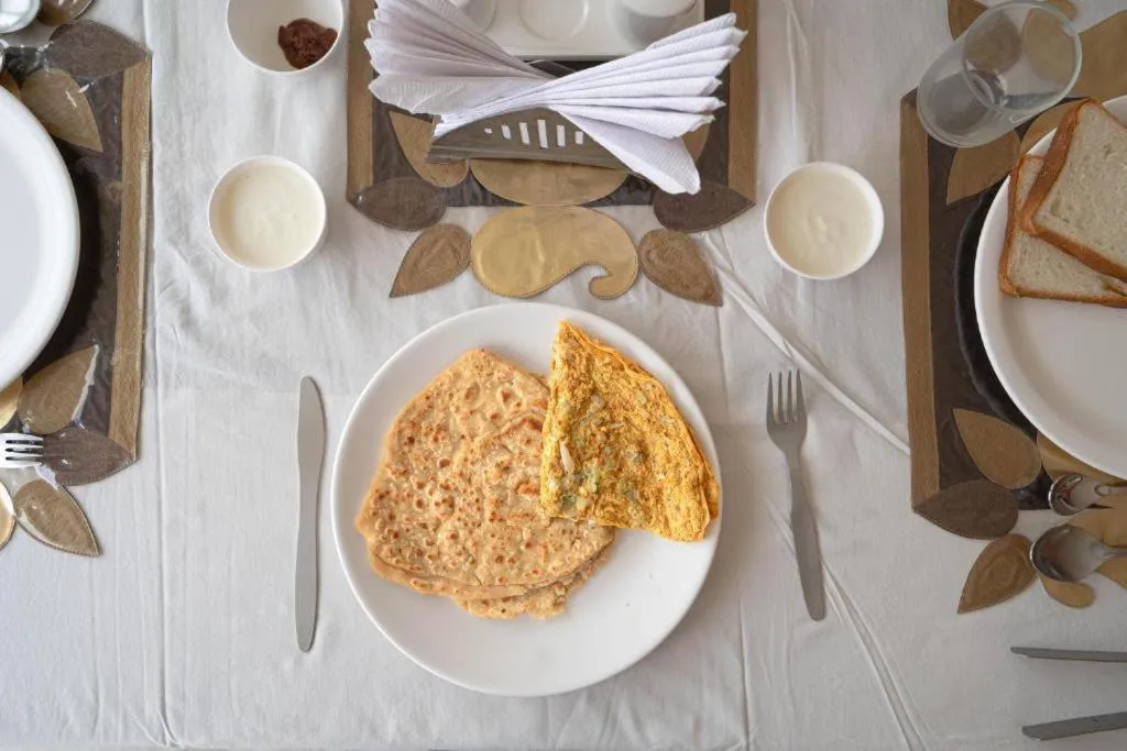 Food and drinks in Tea Harbour - Eco World