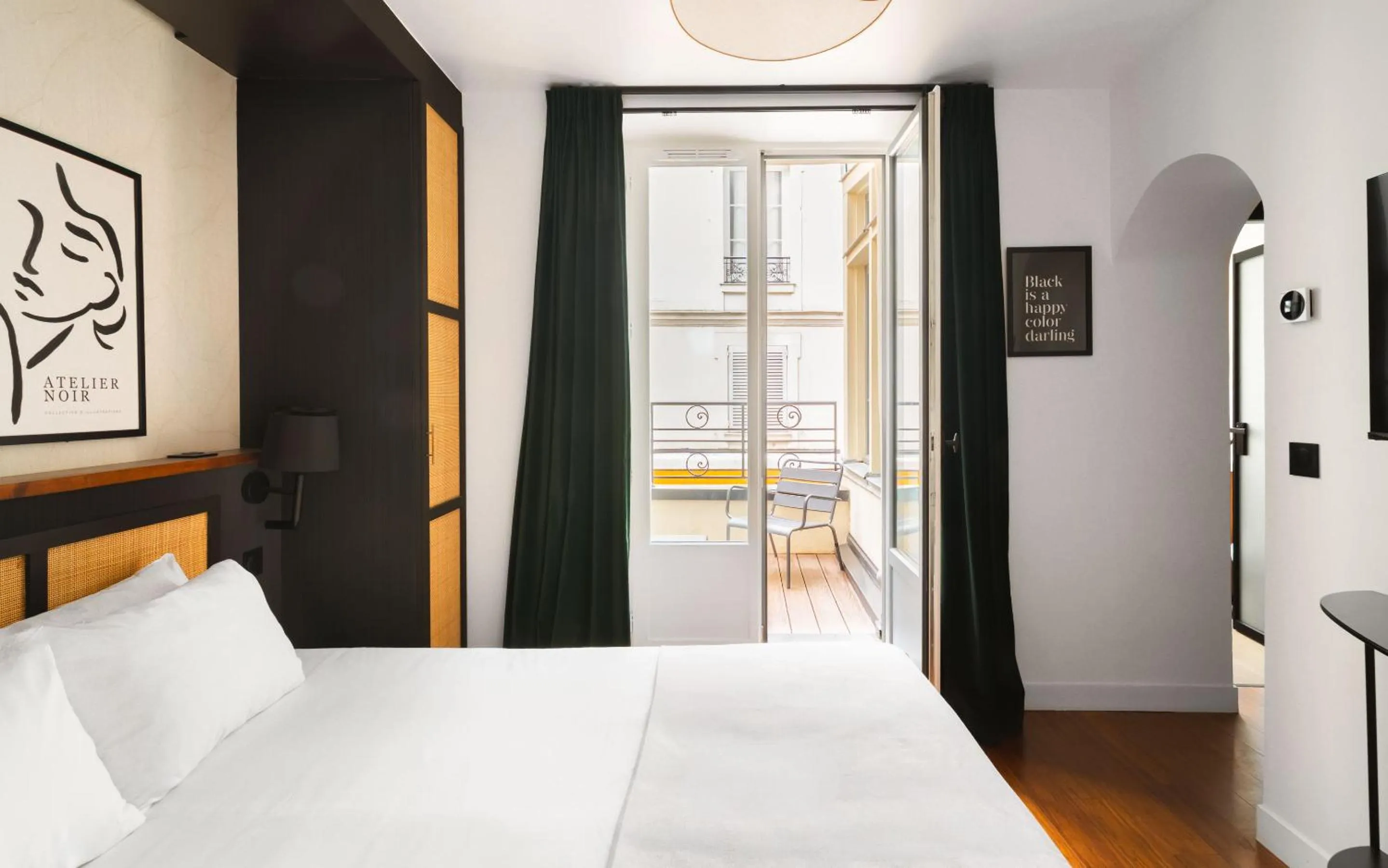 Bed in Limehome Paris Montmartre