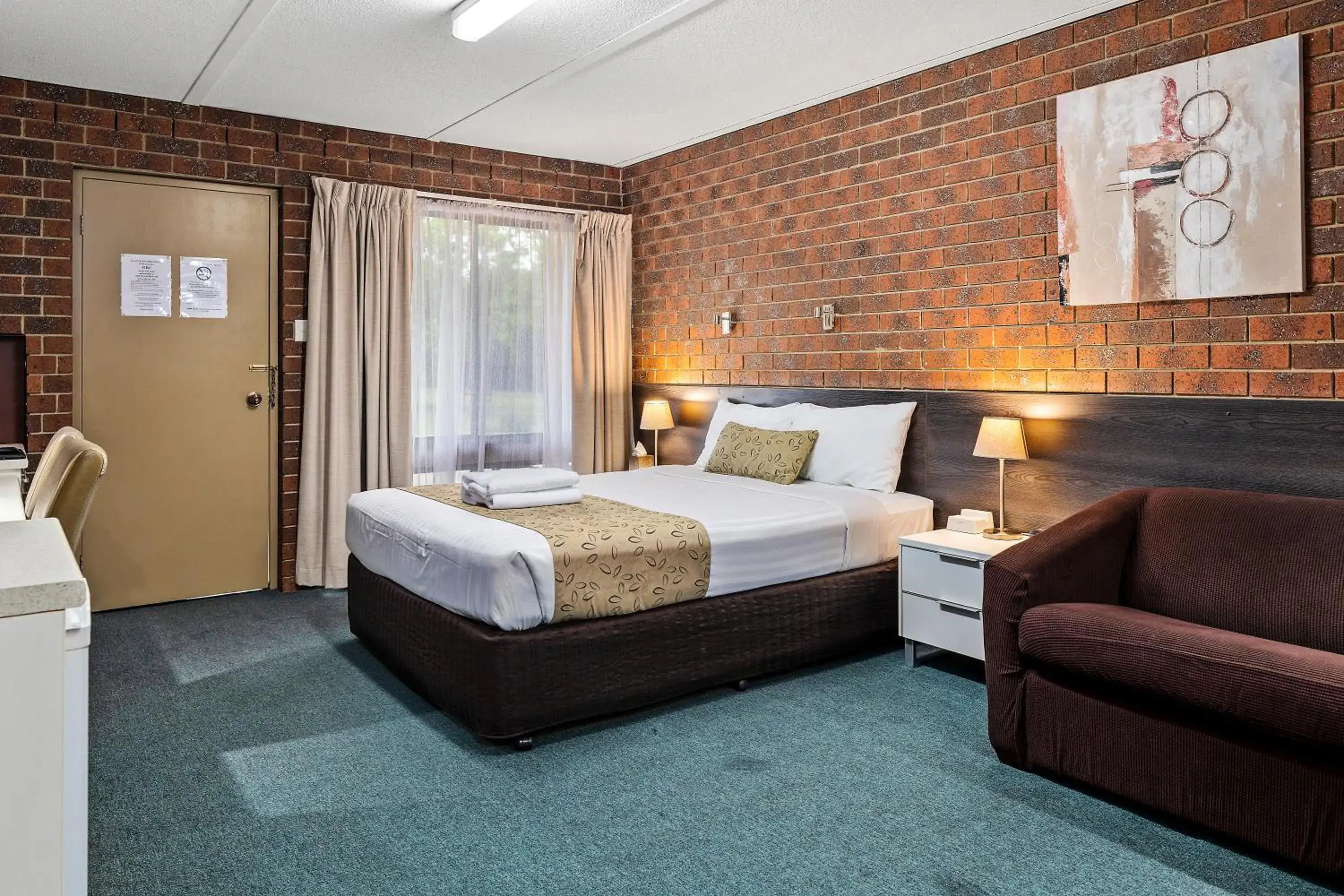 Queen Room - Disability Access in Healesville Motor Inn Queen Room - Disability Access in Healesville Motor Inn