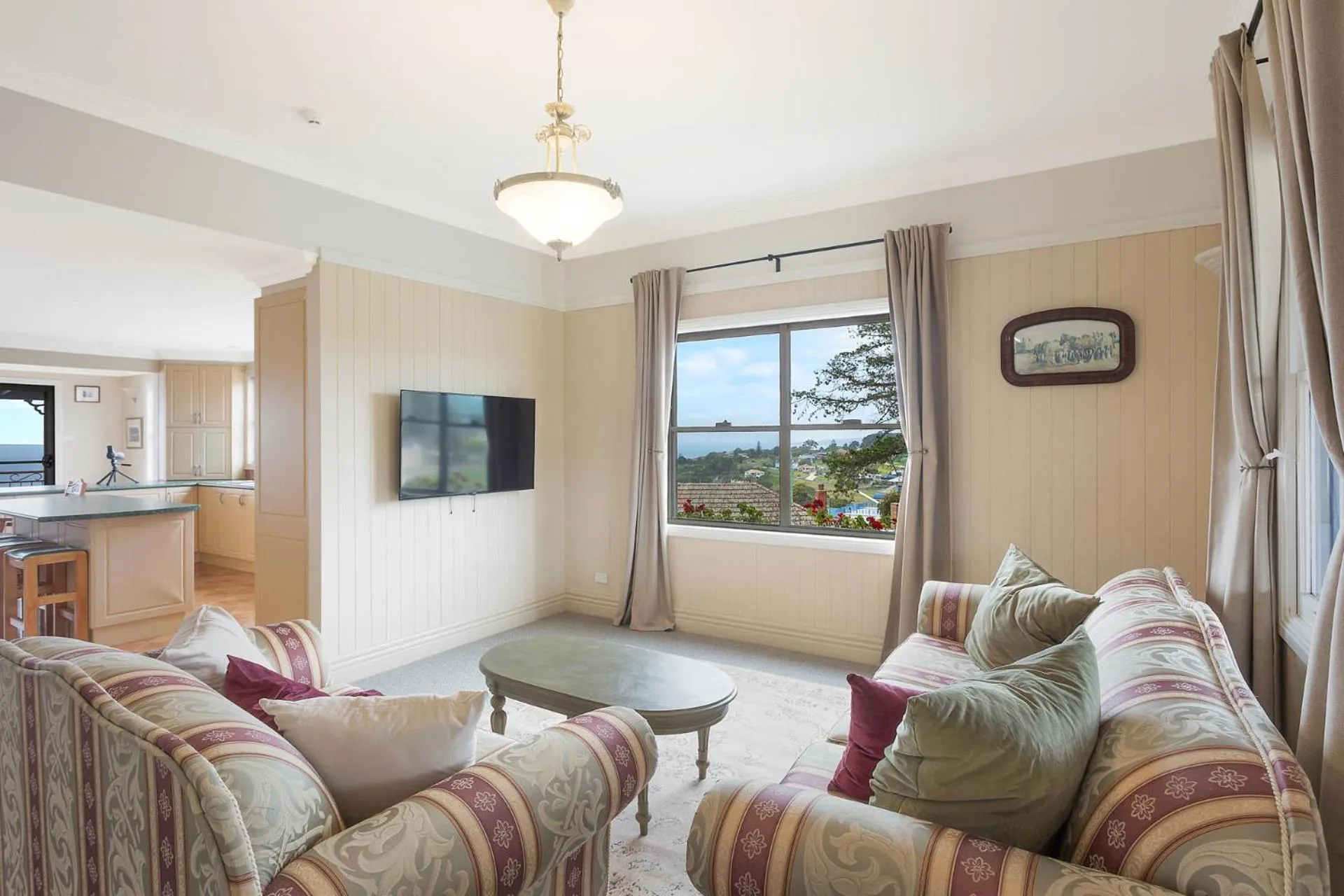 Bed in Heritage House Motel & Units